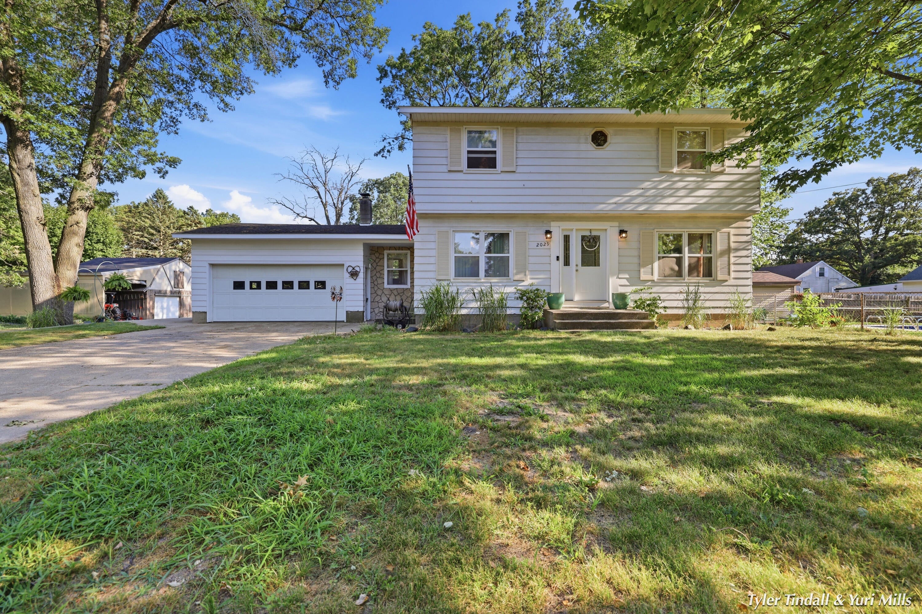 2029 Southland Drive — photo