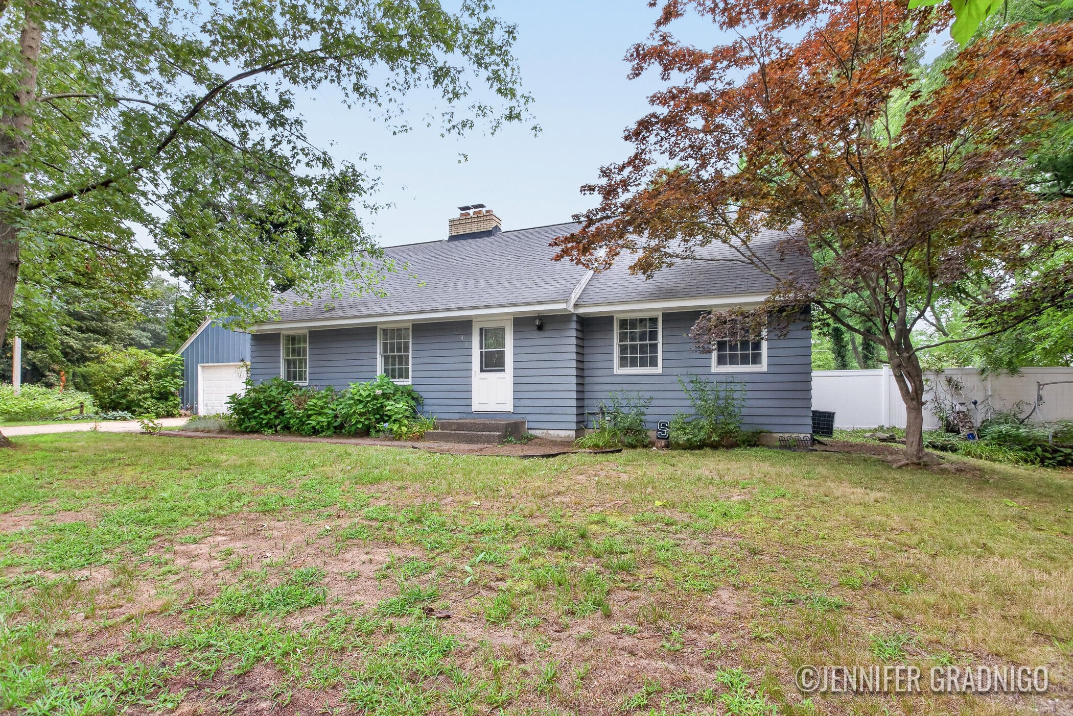 943 Grandridge Court — photo