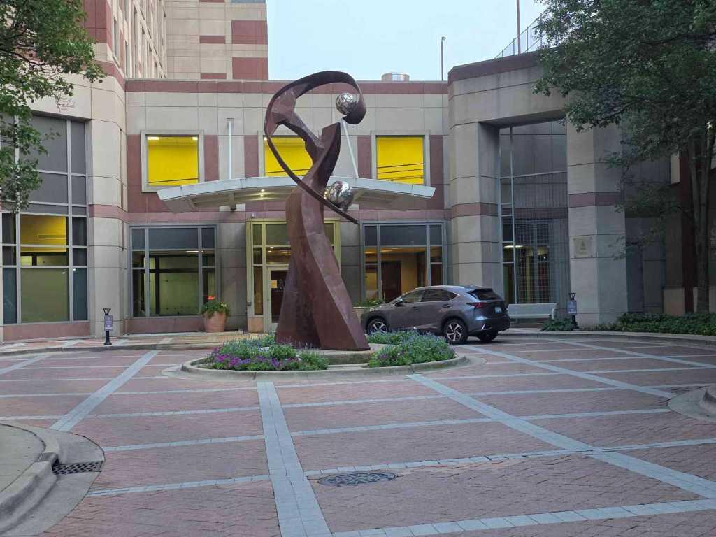 122 Campau Circle NW — photo
