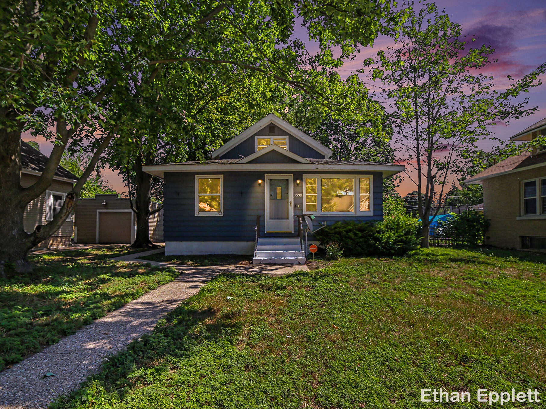 1532 Leahy Street — photo
