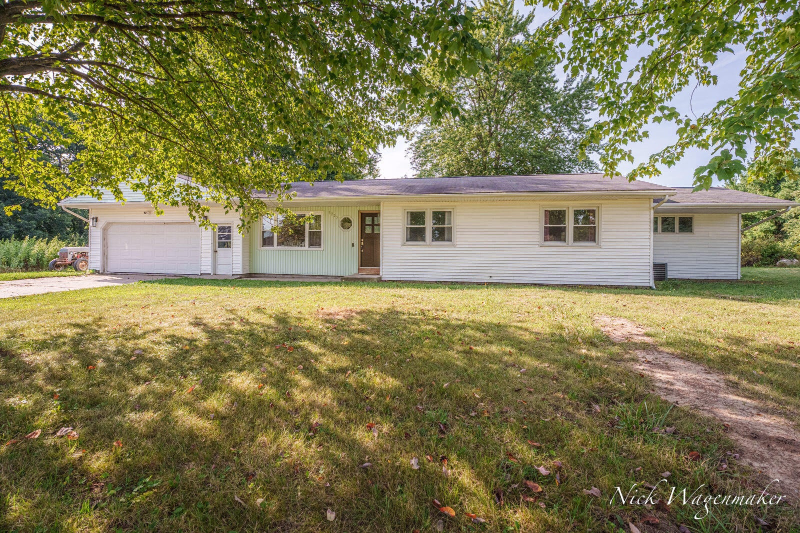 3225 Benston Road — photo
