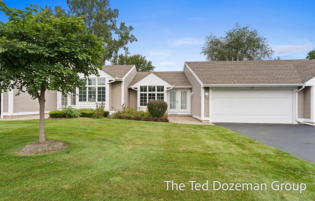 897 Clareridge Court — photo