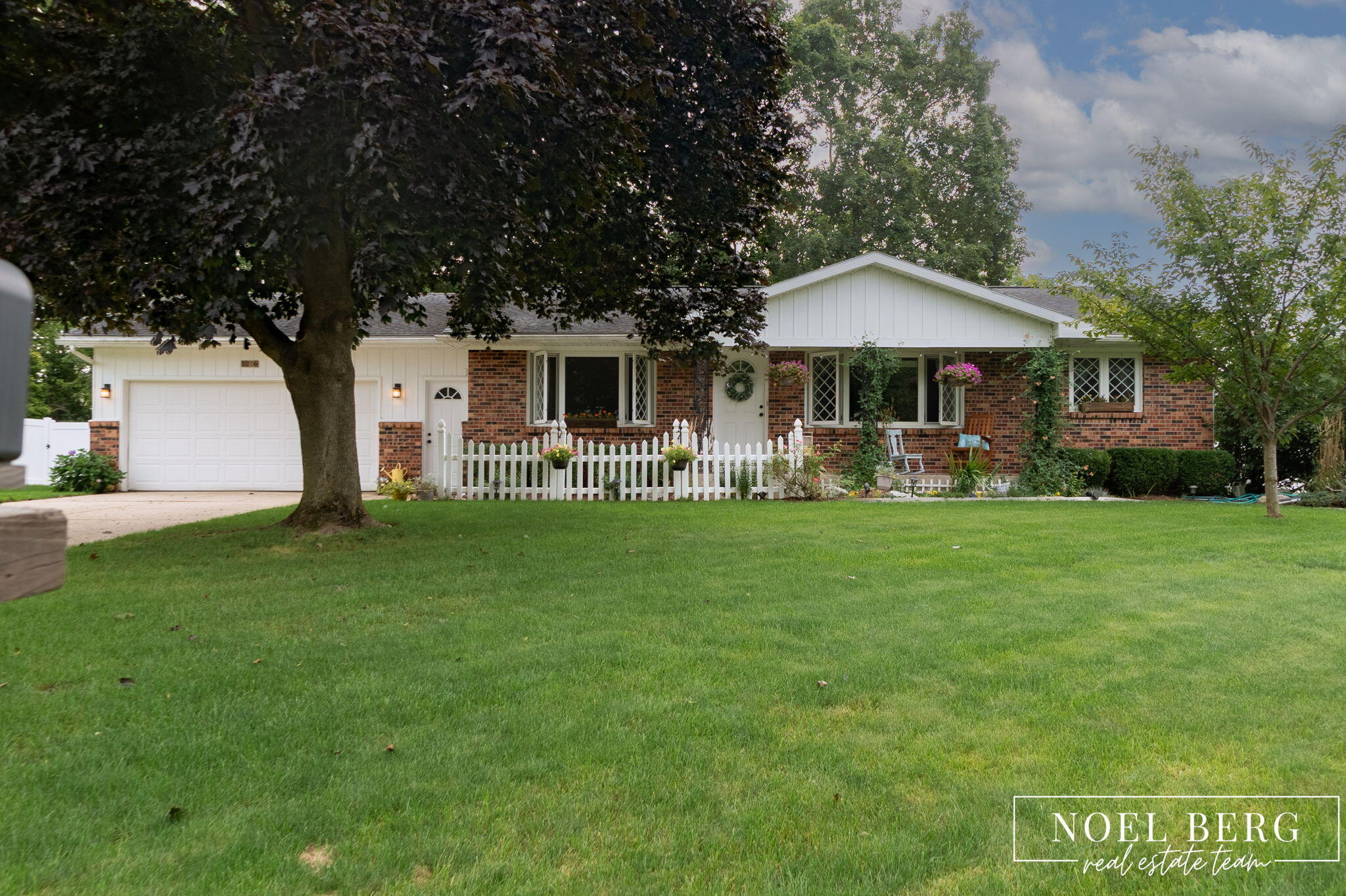 1216 Sycamore Drive — photo