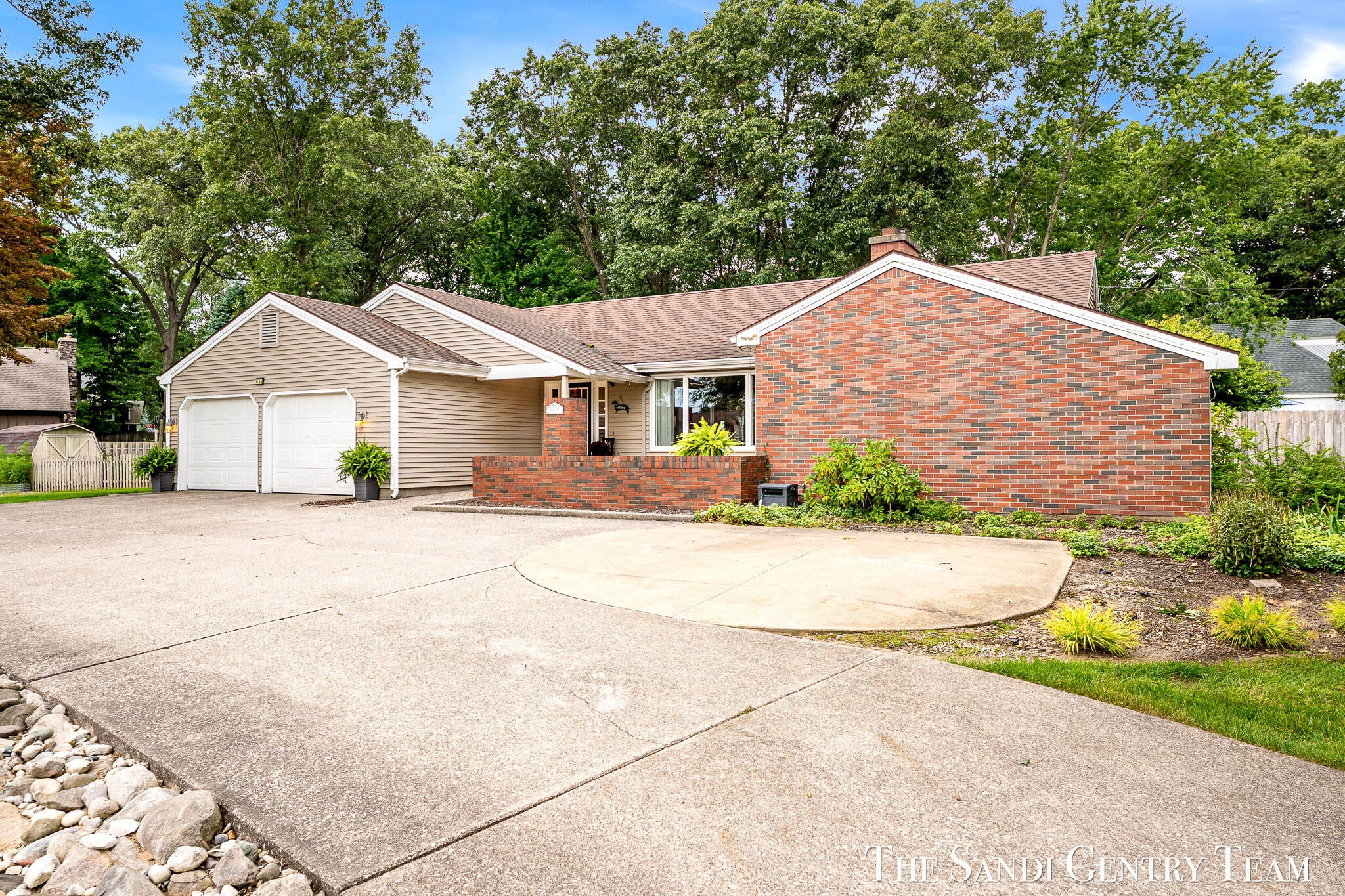 1160 Harbor Point Drive — photo