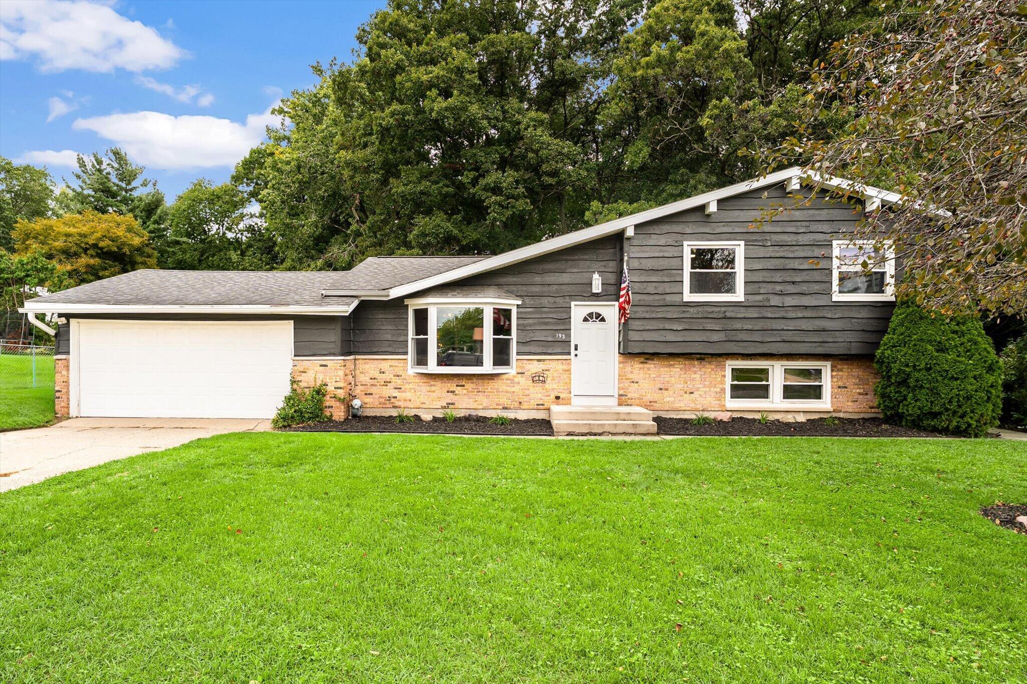 193 Lantern Drive NW — photo