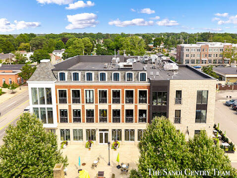110 W Savidge Street Unit: Unit 305 — photo