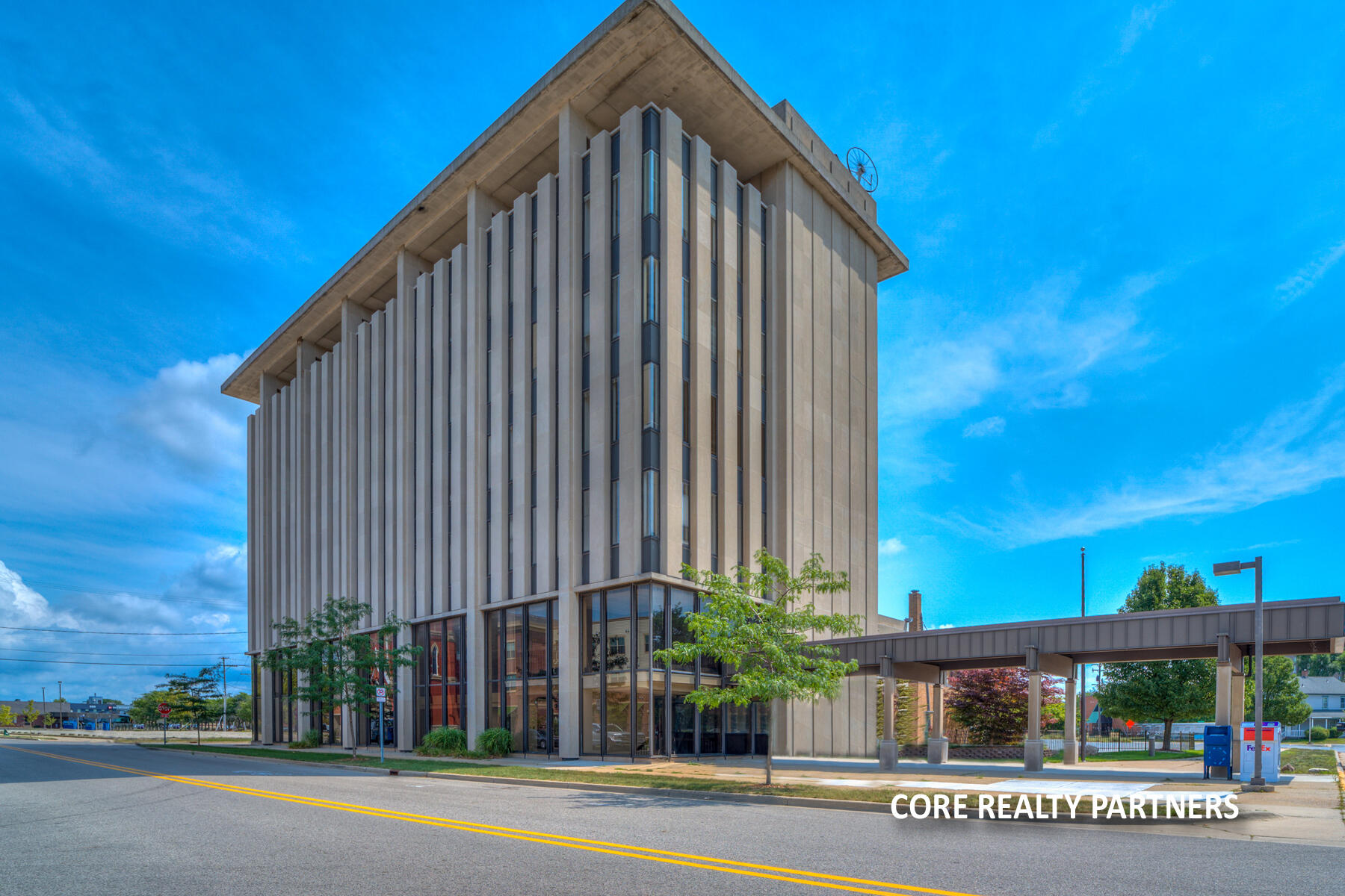 221 W Webster Avenue Unit: 2B — photo