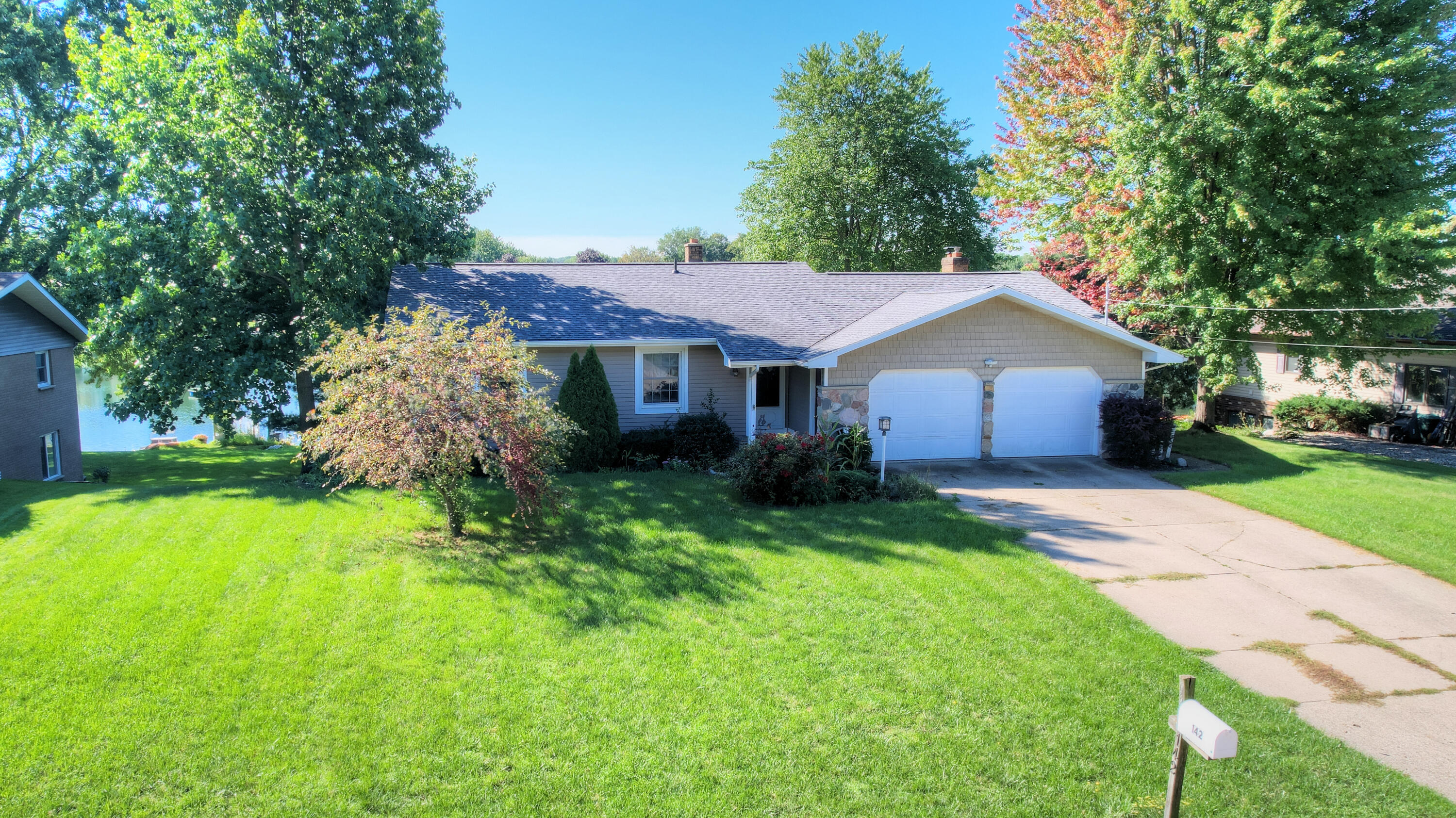 142 Sunnybrook Drive SW — photo