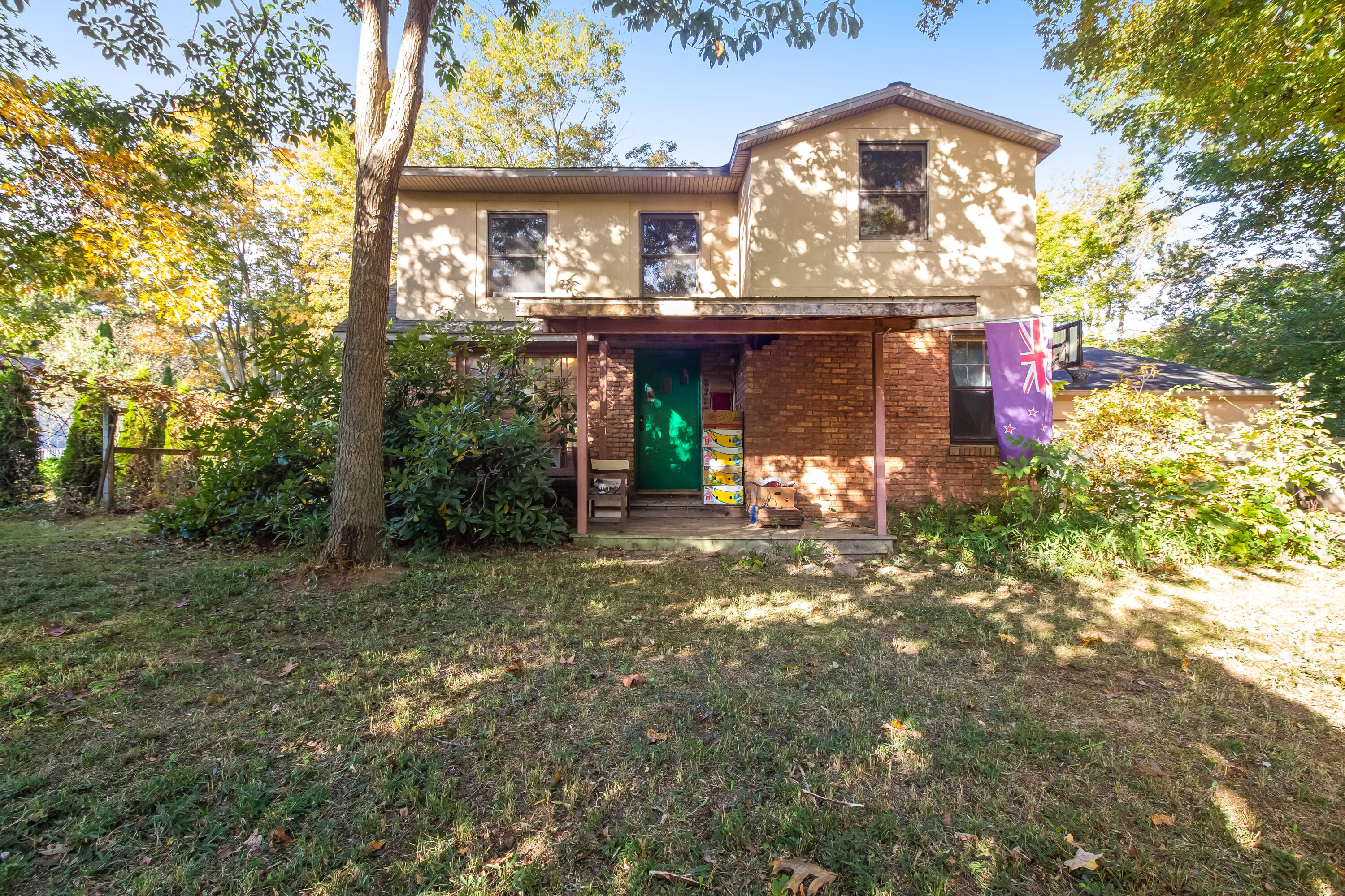 360 N Maple Street — photo