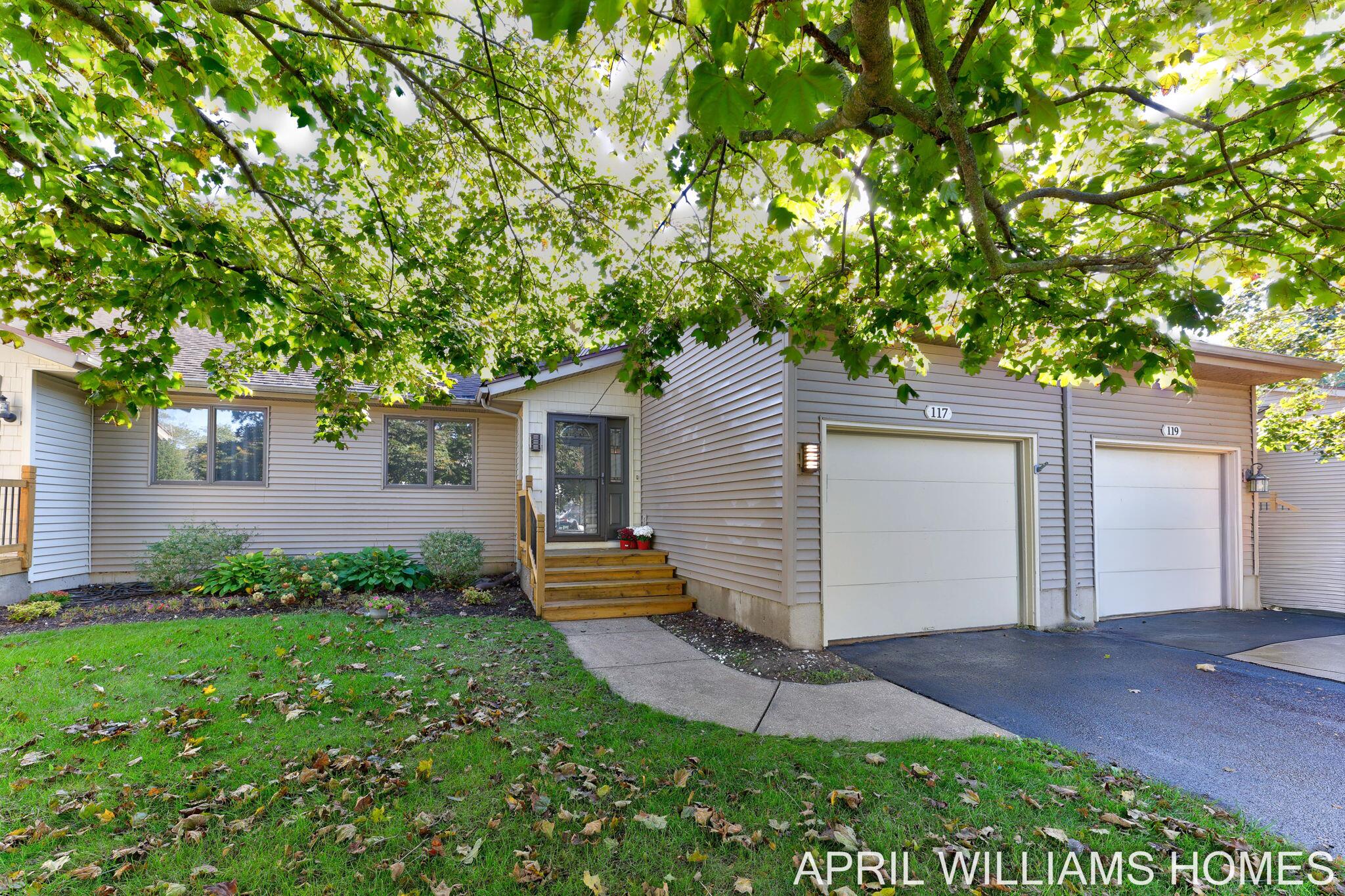 117 Shoreline Road — photo