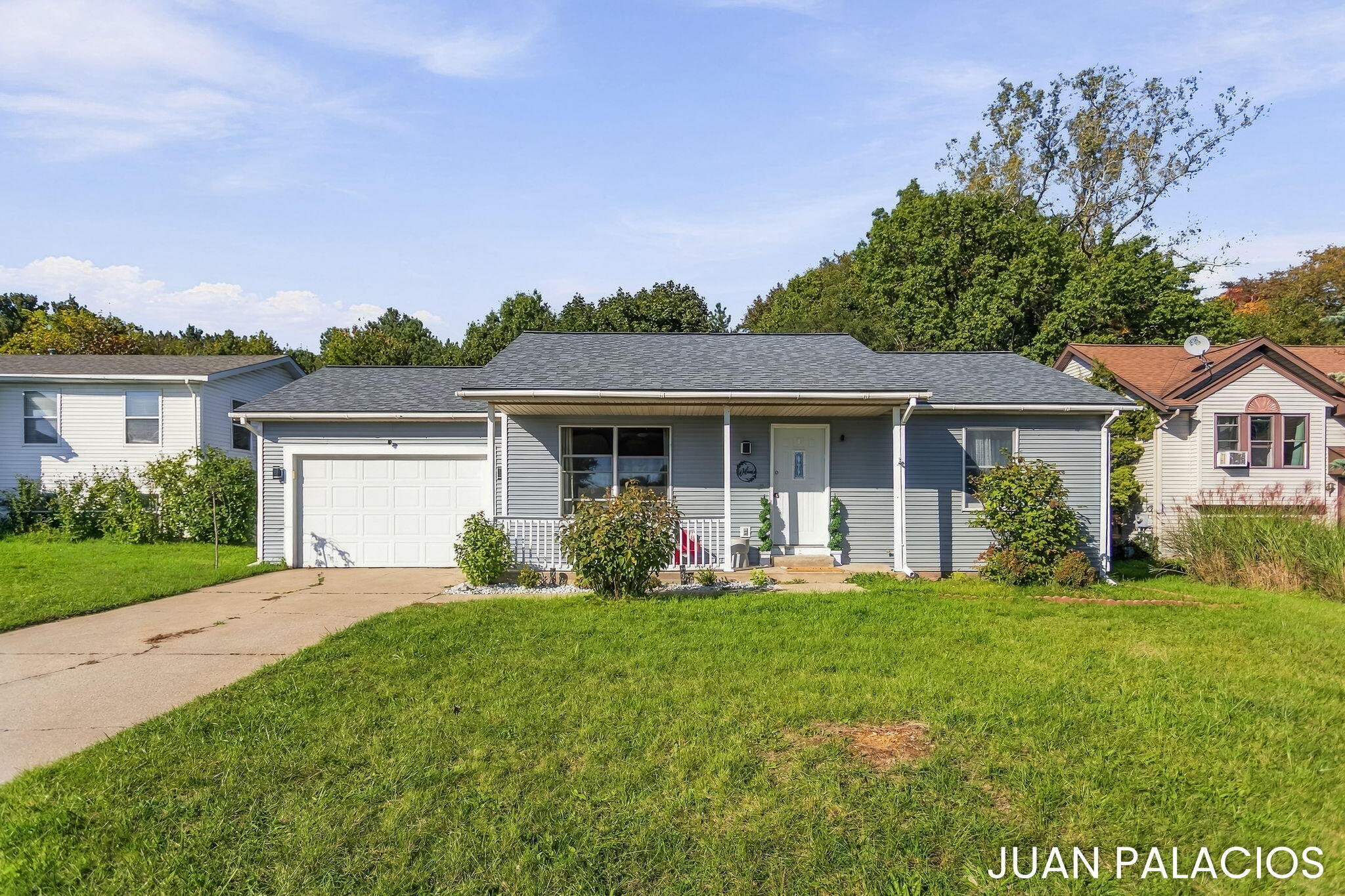 123 Great Northern Lane — photo