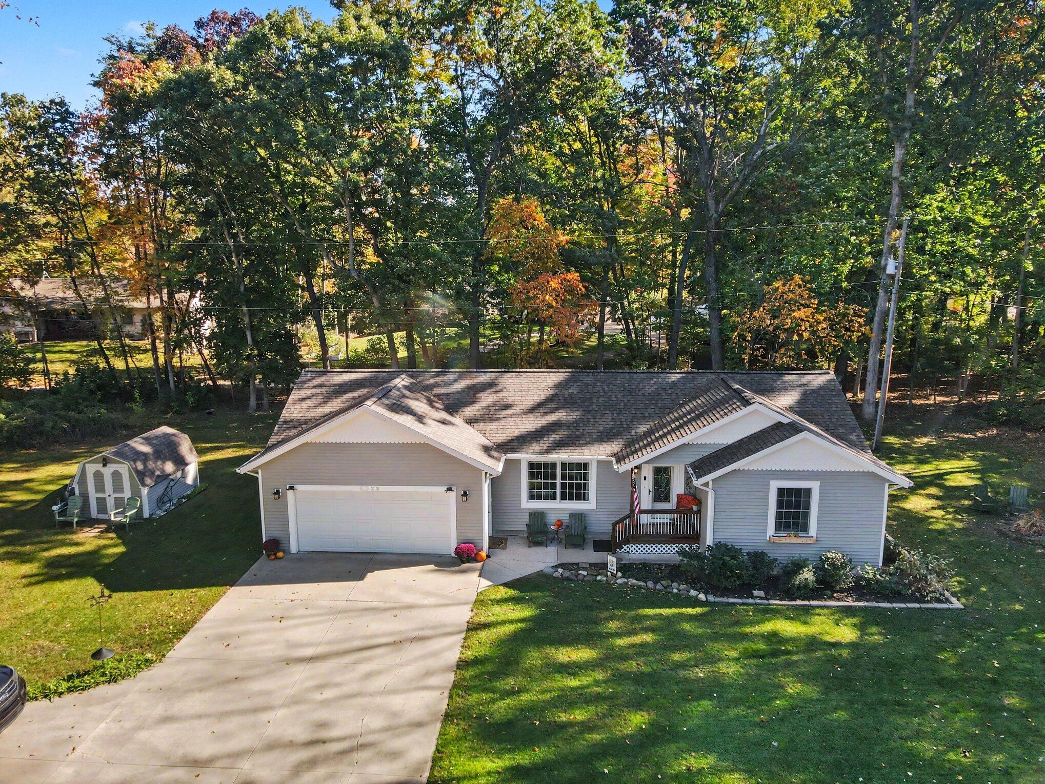 6522 Lake Road — photo