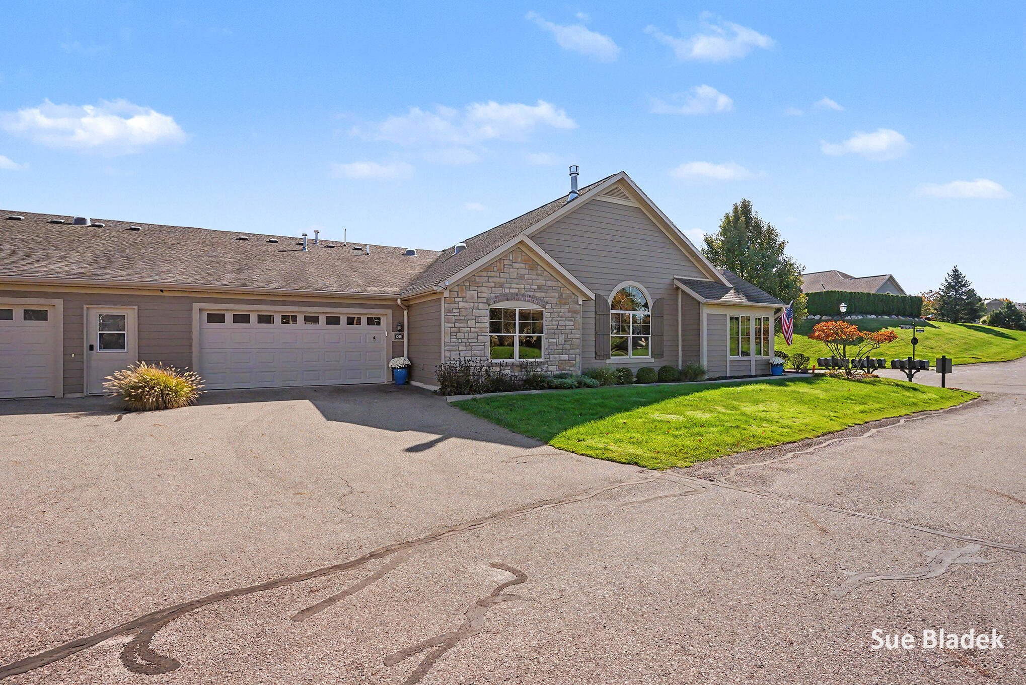 1201 Riverview Drive — photo