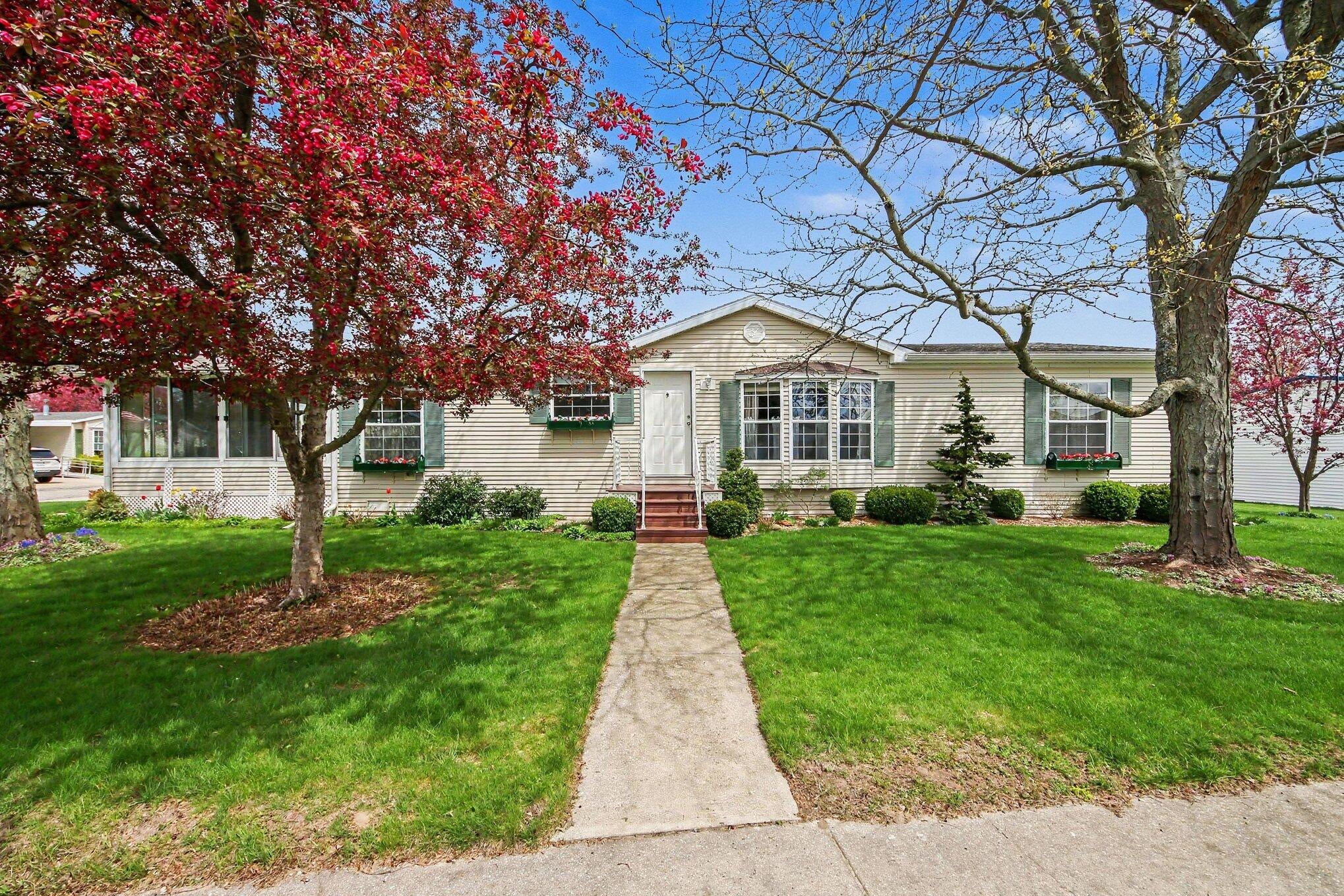 1330 Windridge Lane — photo
