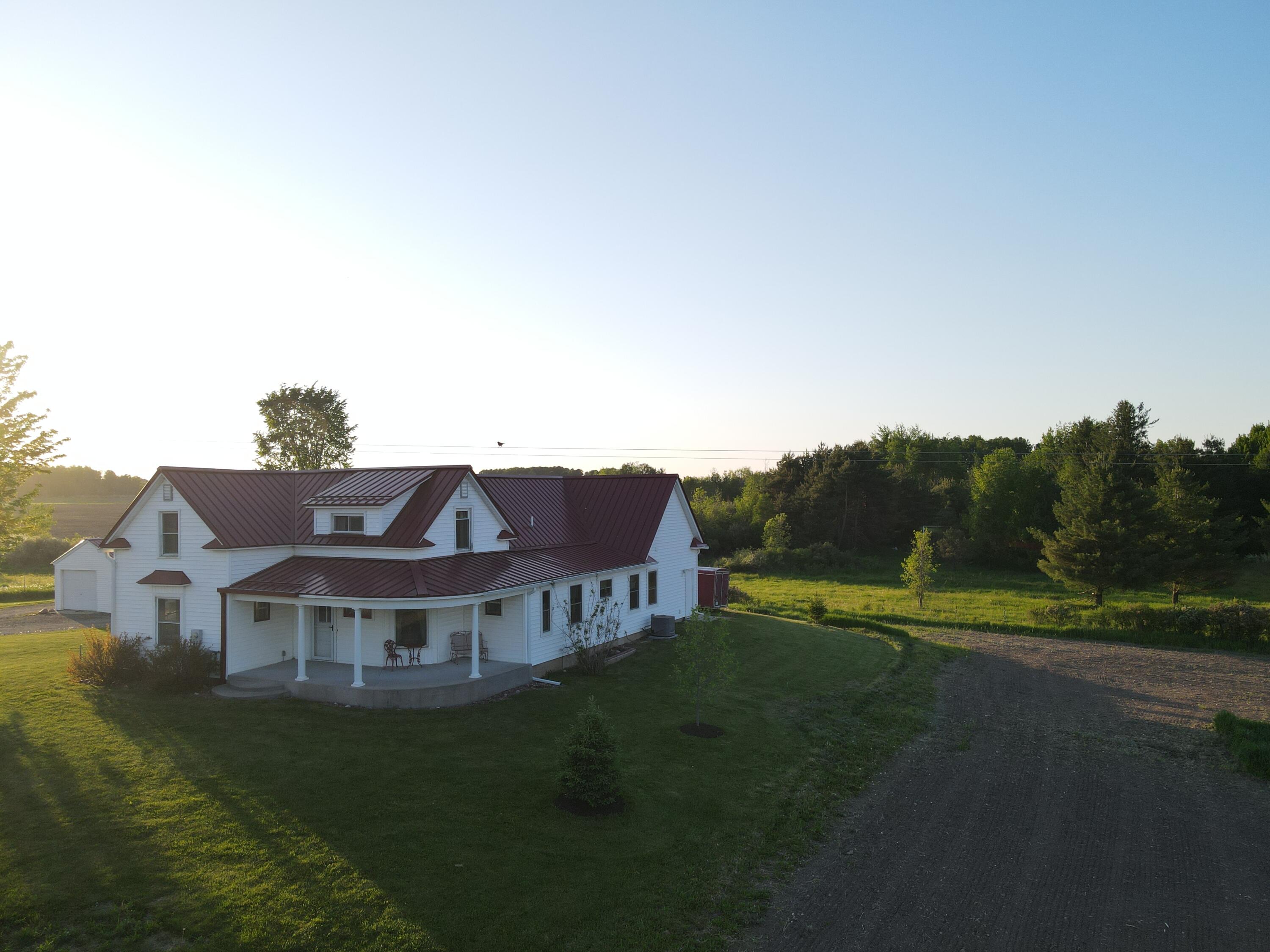 4072 20 Mile Road — photo