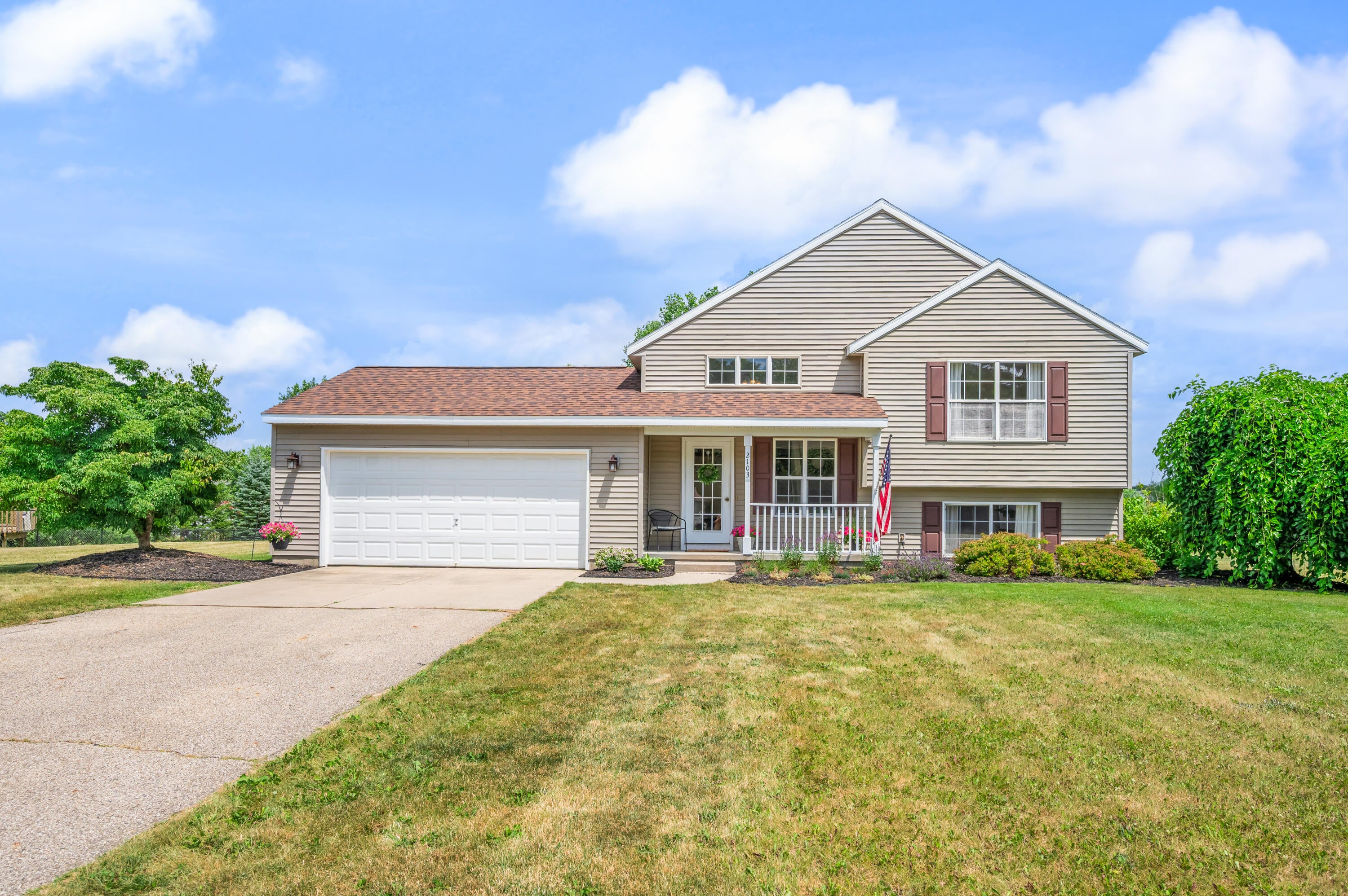 2103 Winston View Drive — photo