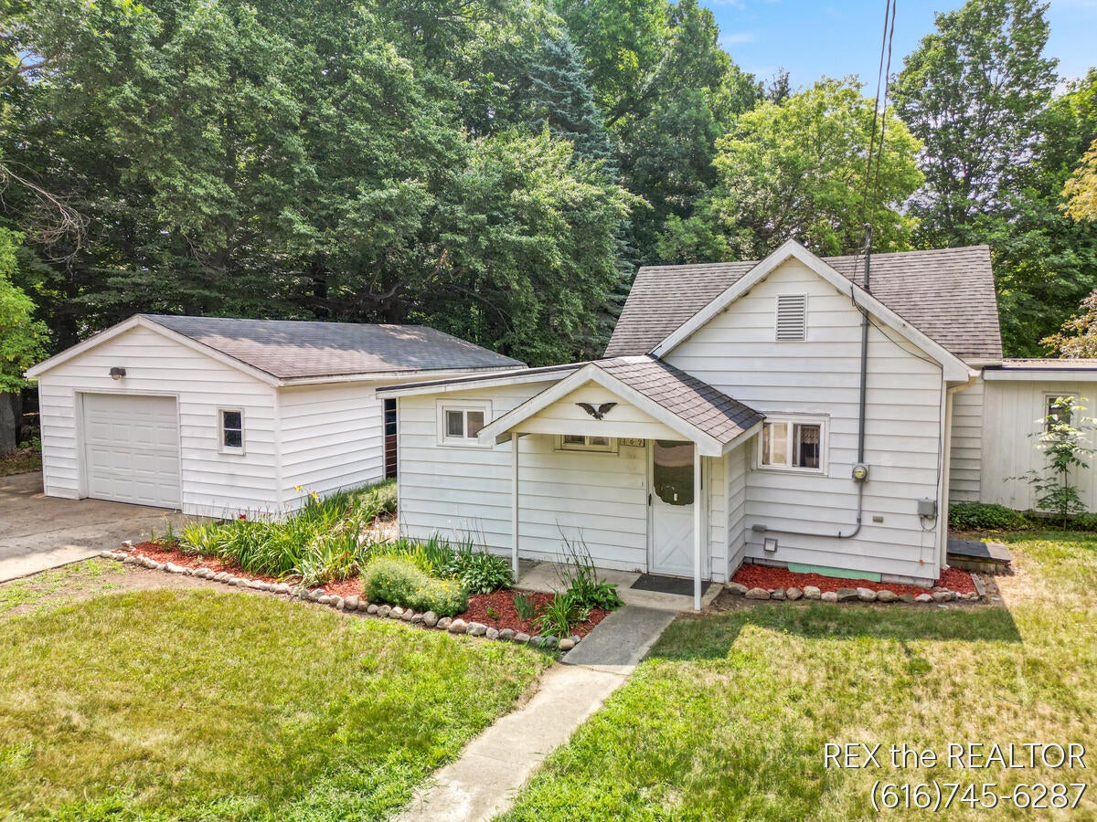 167 W Brooks Street — photo