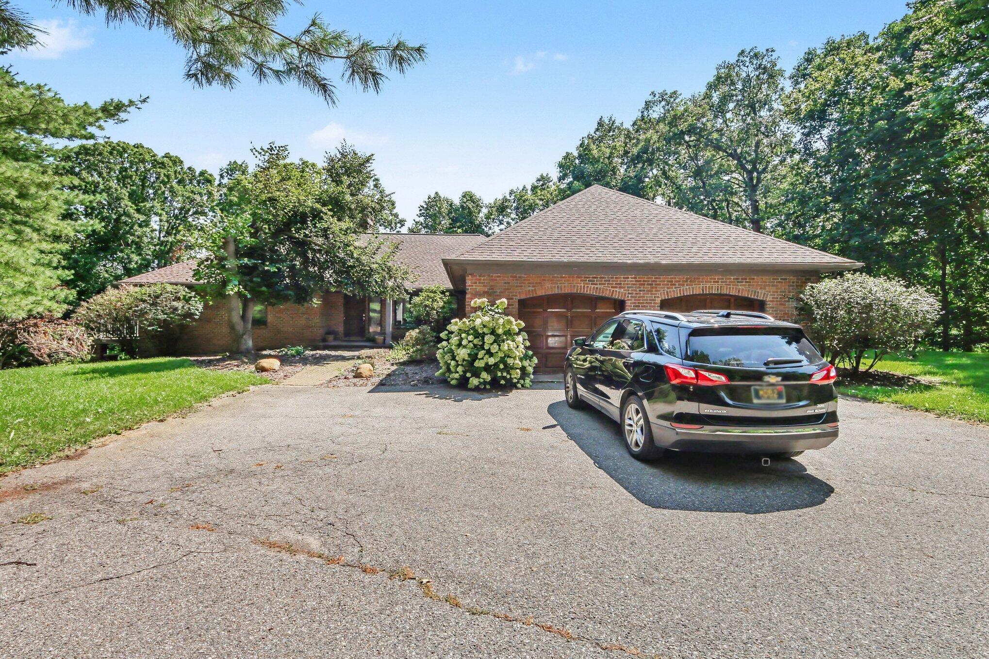 5075 Spring Ridge Drive NE, AdaTownship_Kent, Michigan 49301 — photo 3