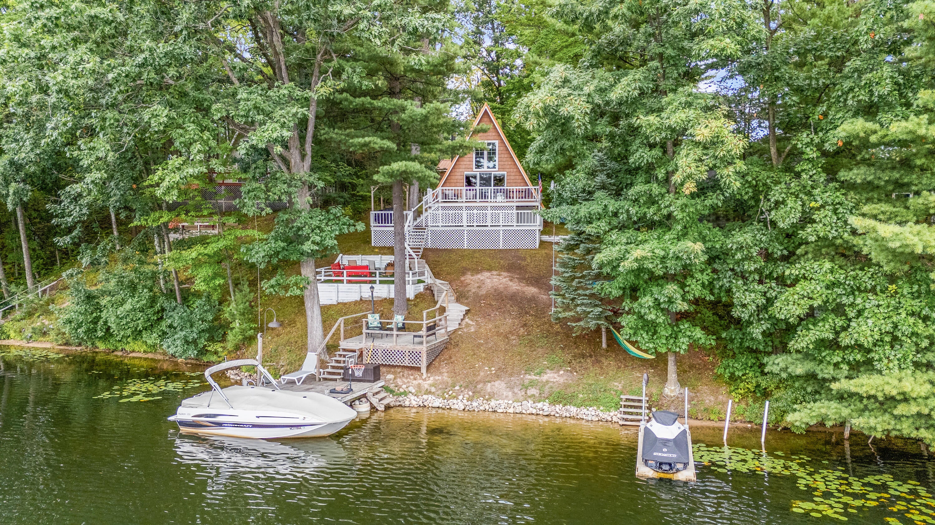 530 McLachlan Point — photo