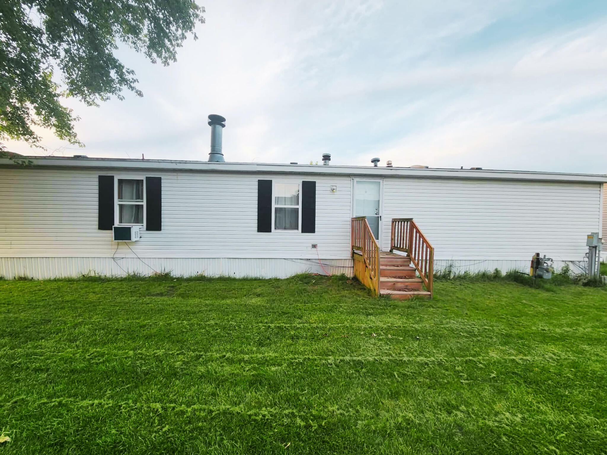 356 Carol NE — photo