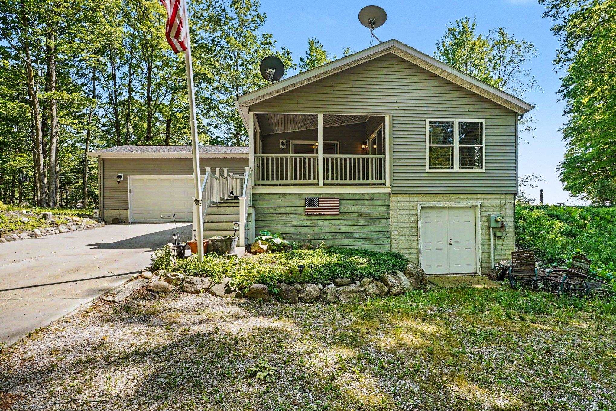 3434 Maple, Lupton, MI 48635