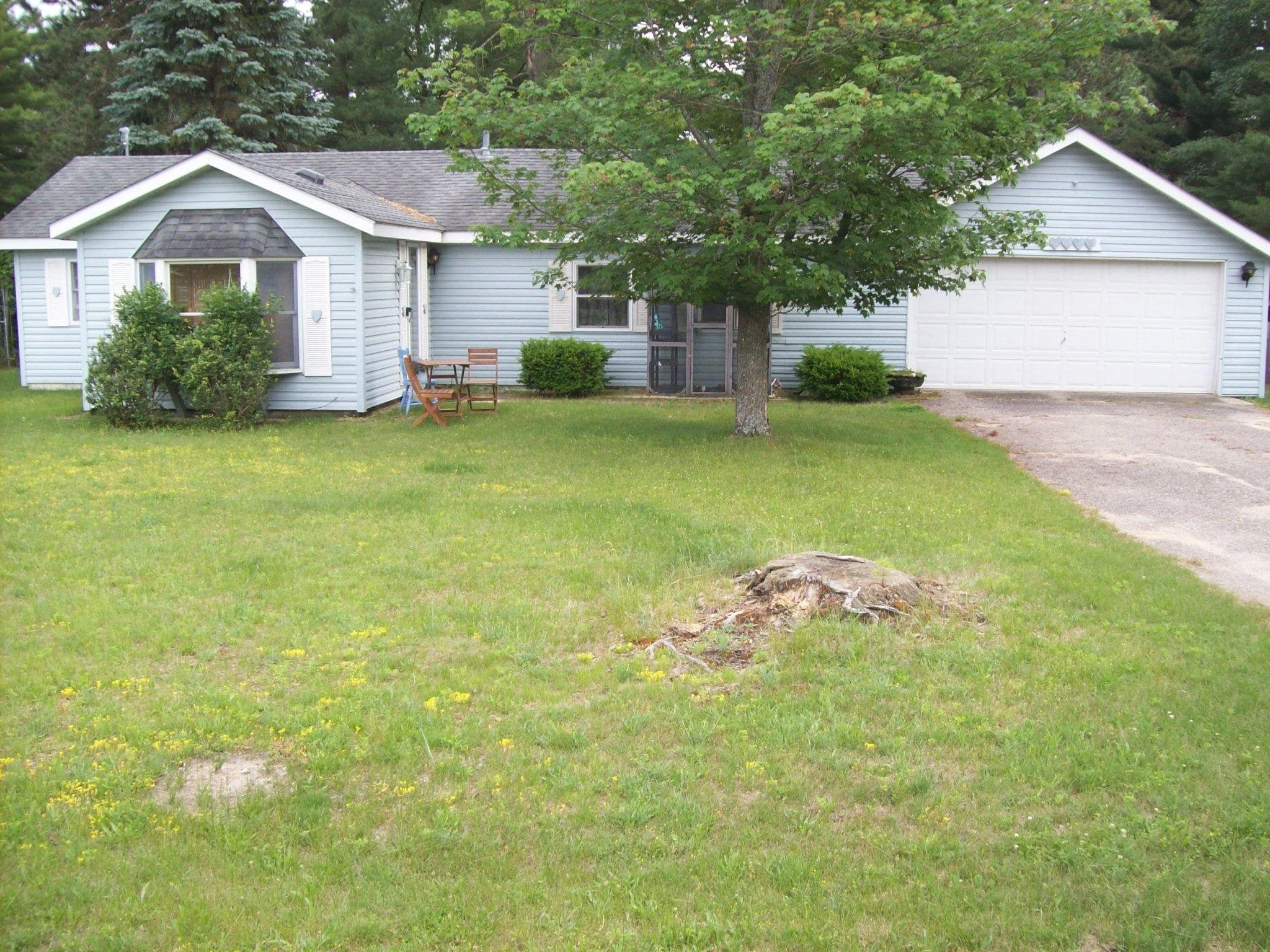 9136 Richfield Court — photo