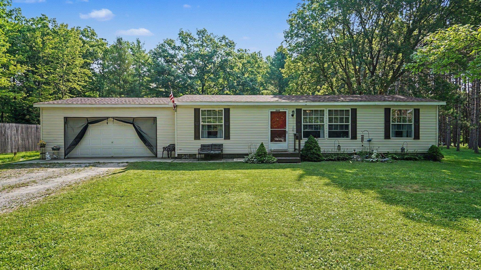 1126 Schemp Road, Hill Township, MI 48635 — photo 2