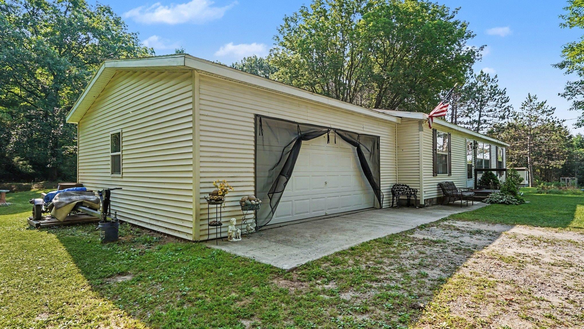 1126 Schemp Road, Hill Township, MI 48635 — photo 3