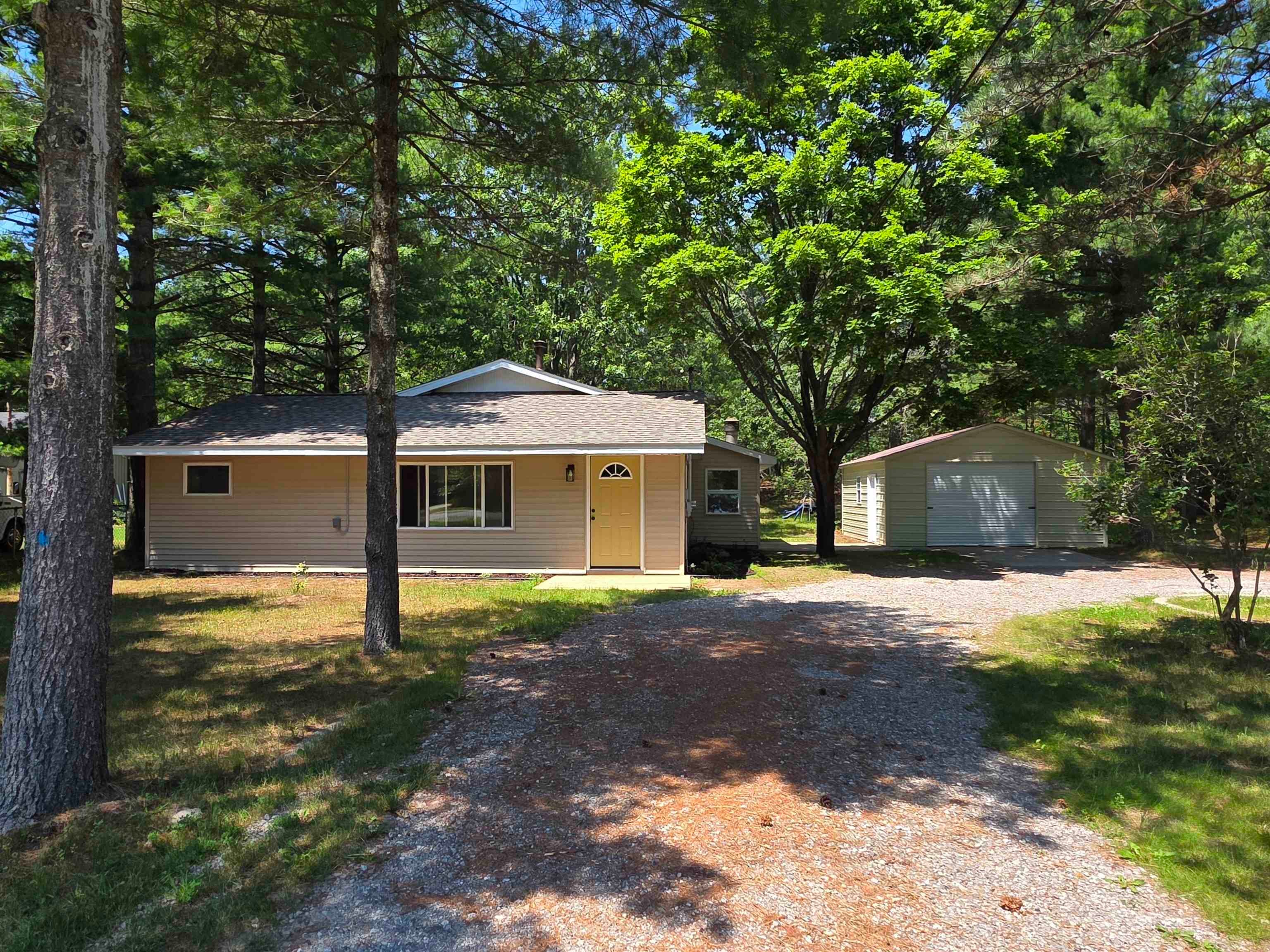 1137 Wintergreen Street — photo