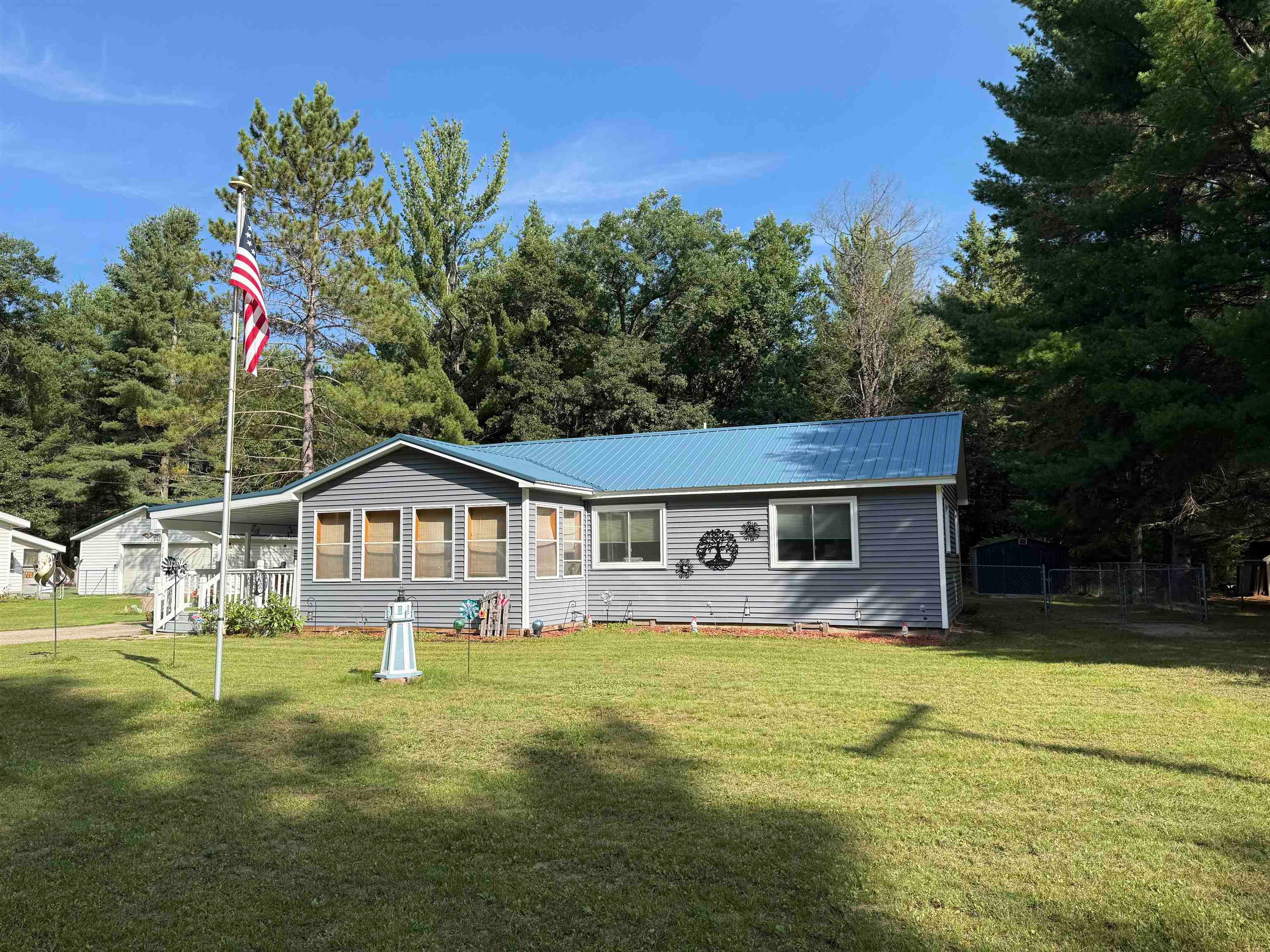 7418 Shoreward Trail — photo