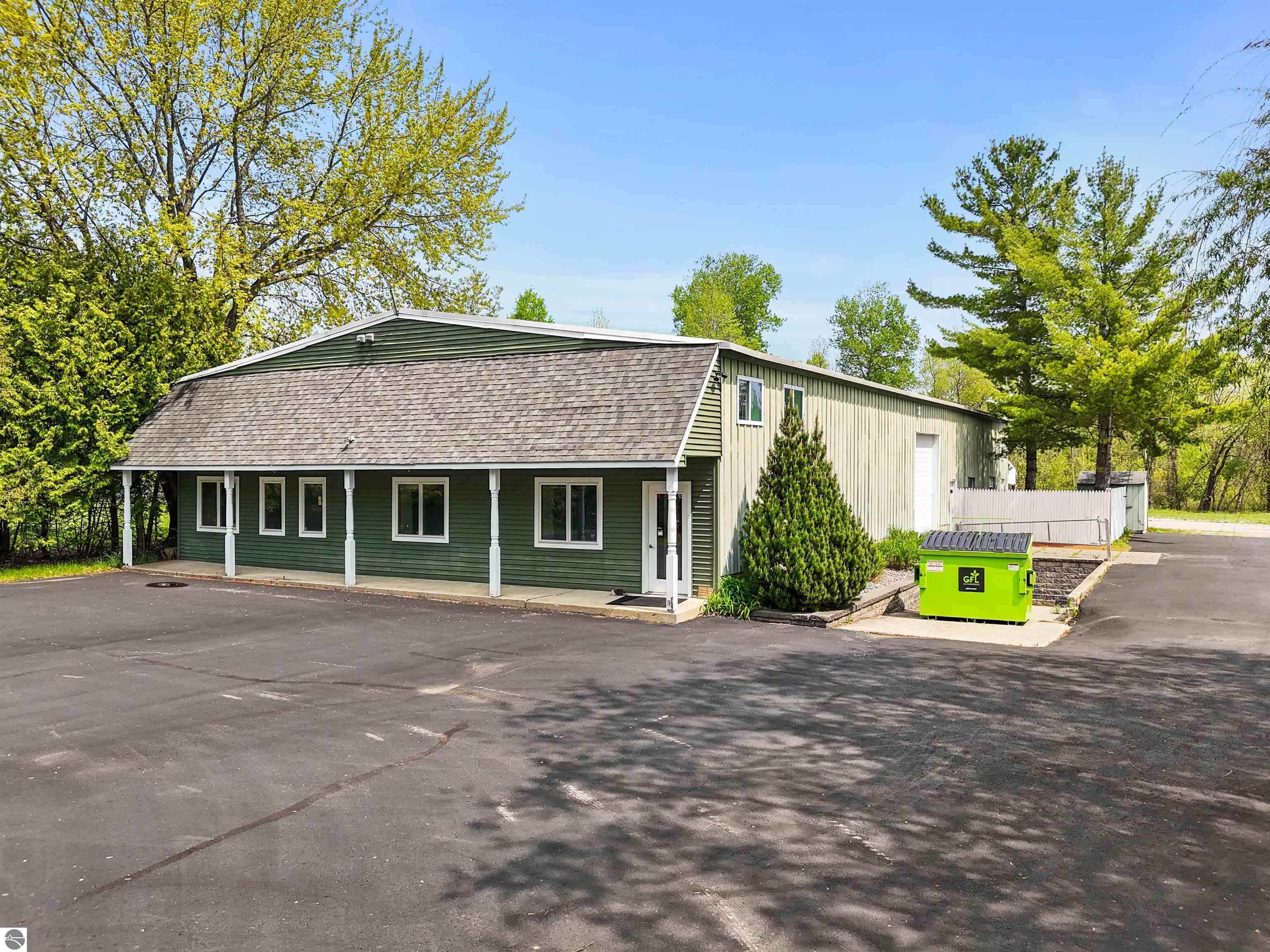 9435 Cherry Bend Road — photo