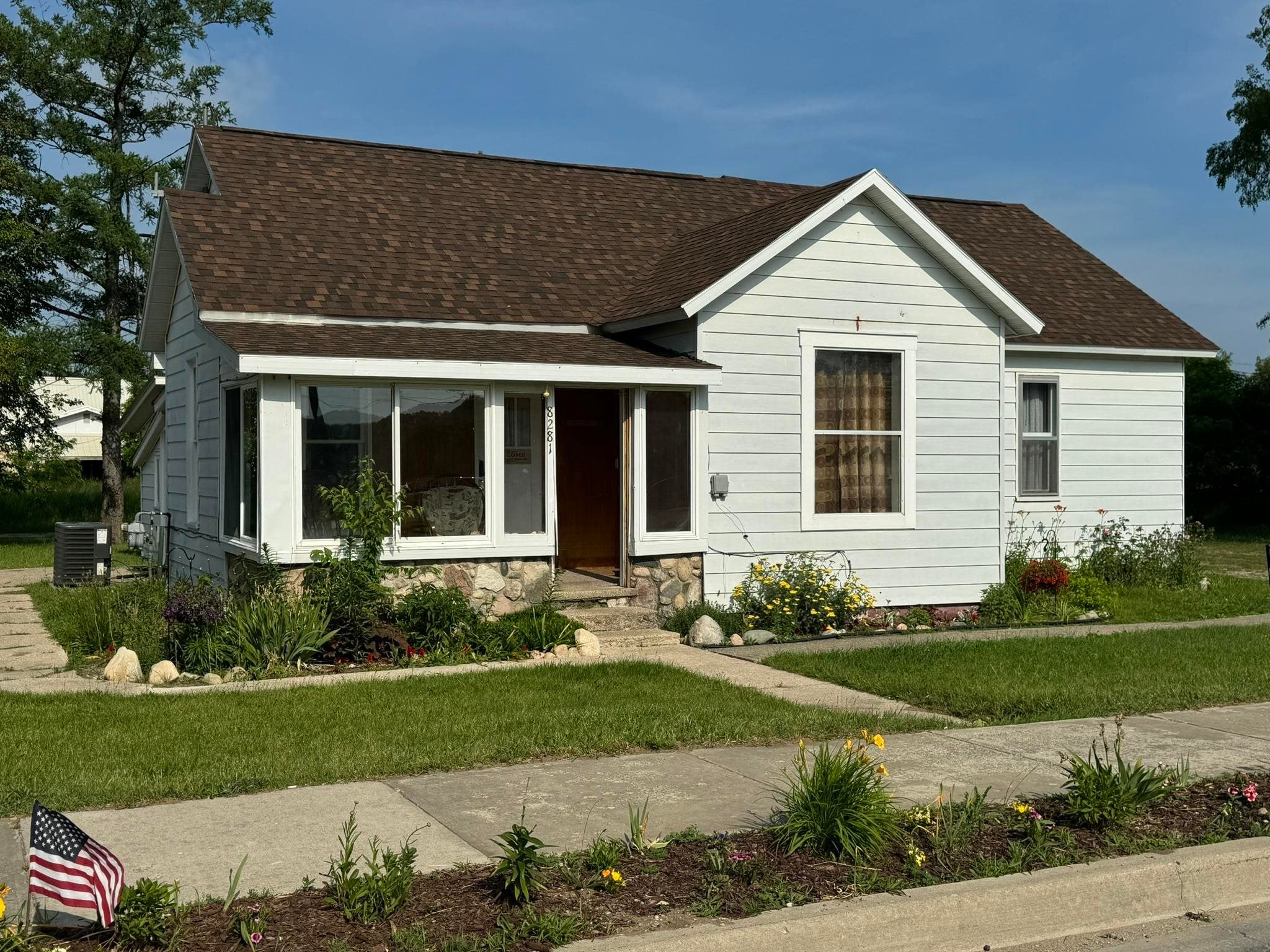 8281 Rapid City Road — photo