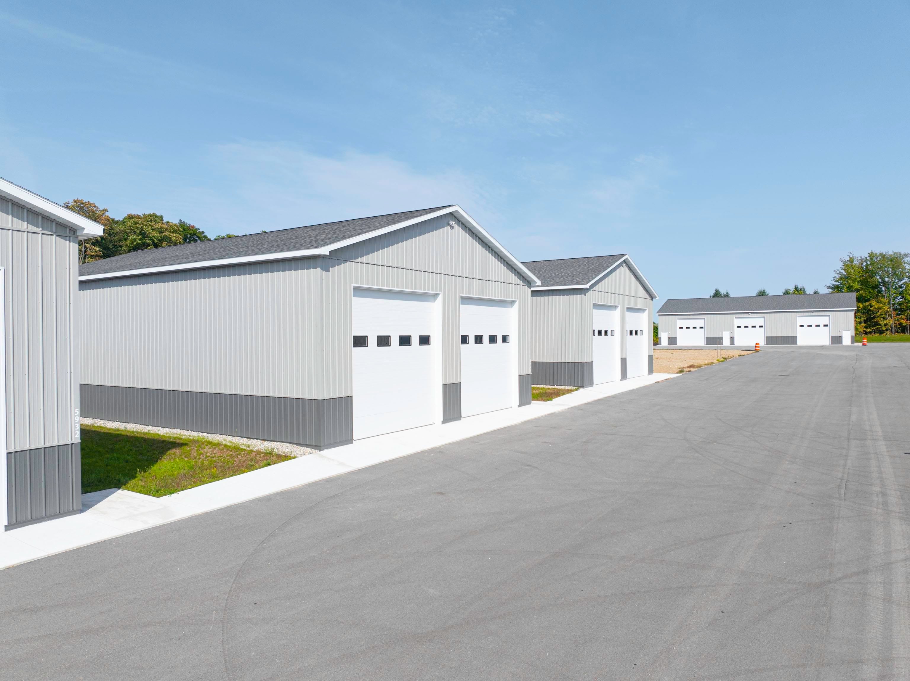 5884 Storage Loop Drive — photo