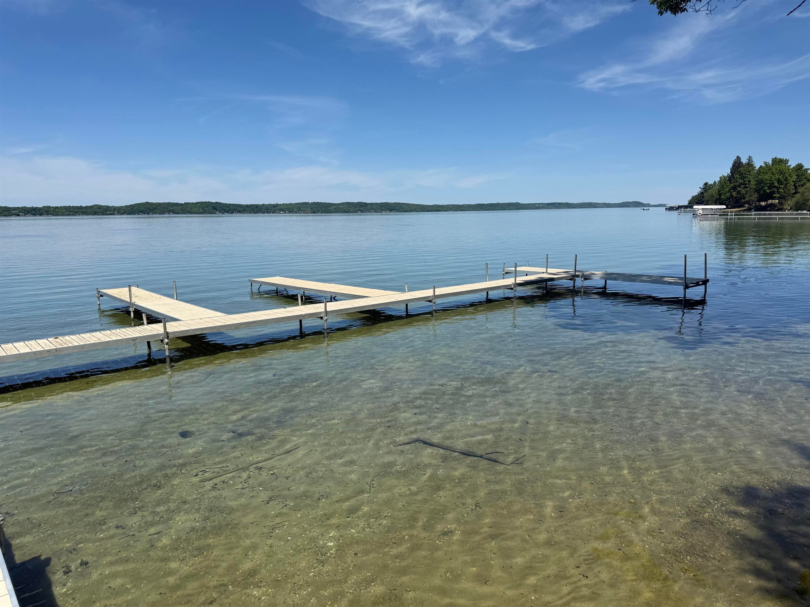 8923 SE Torch Lake Drive — photo