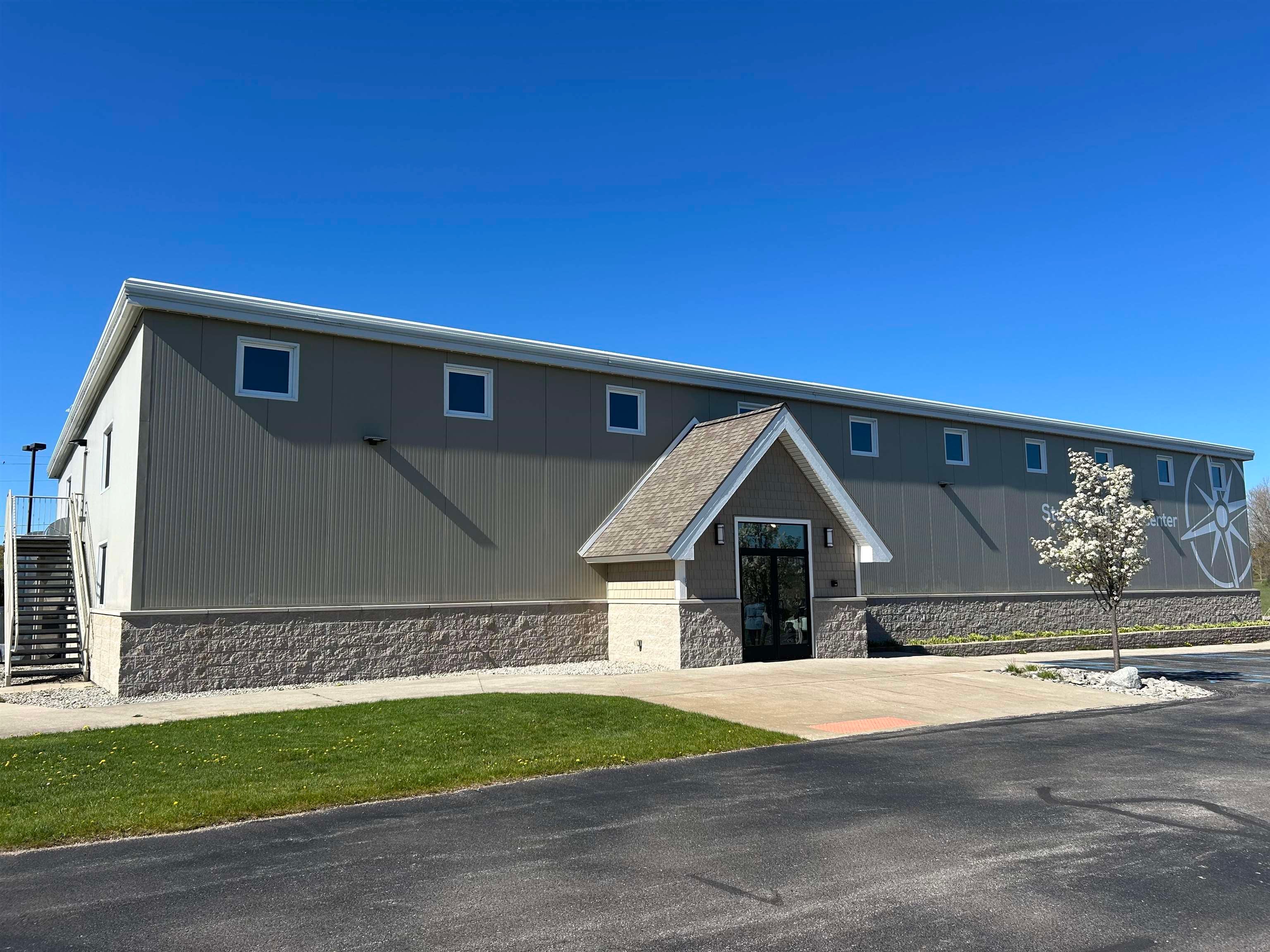 4975 E Traverse Highway — photo