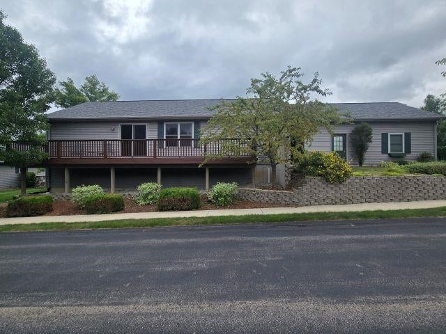 3801 Creekside Drive — photo