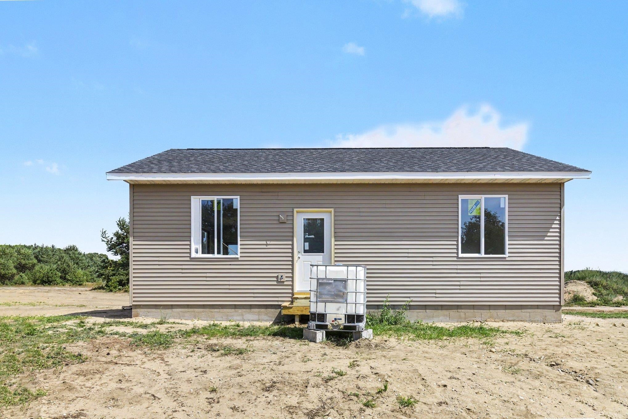 8509 Grant Road — photo