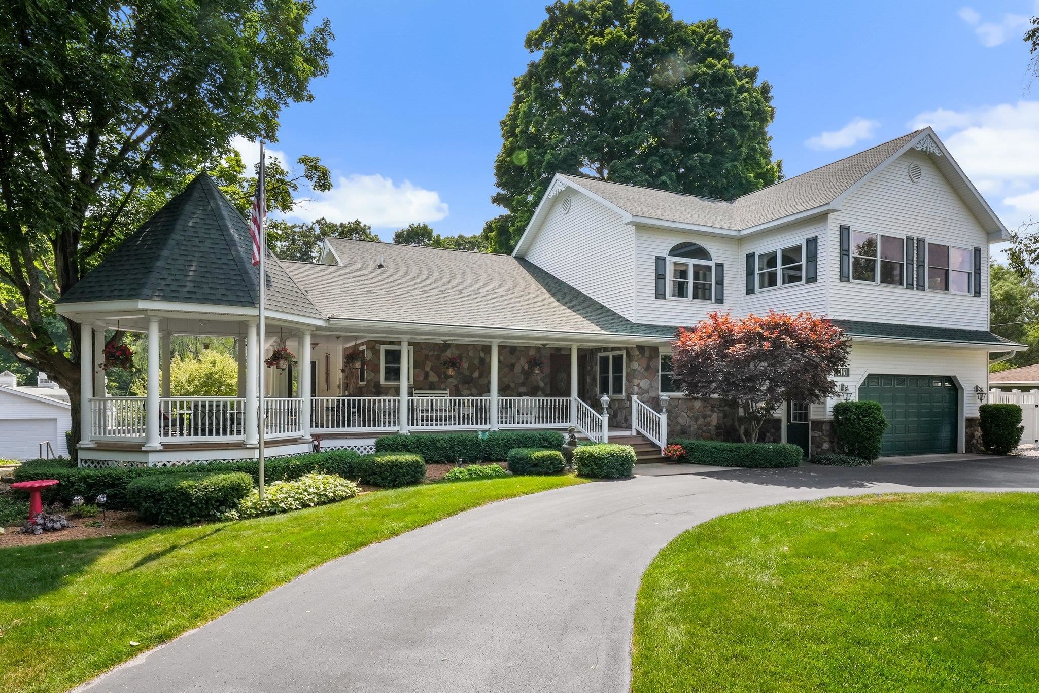 5161 Silver Pines Road — photo