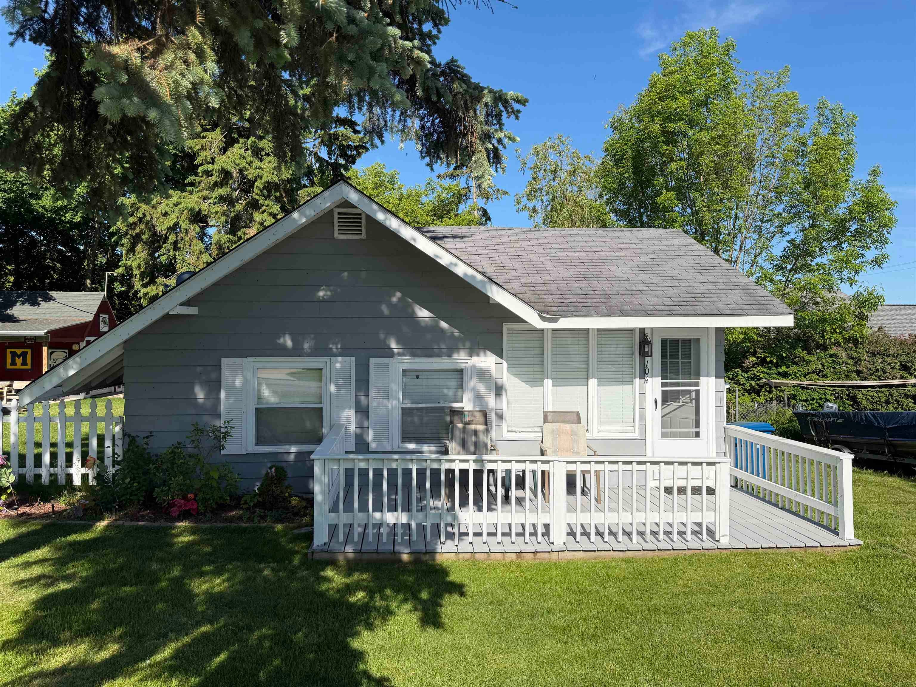 104 Oliver Street — photo