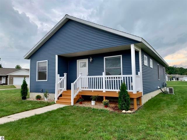 742 Ashland Drive — photo