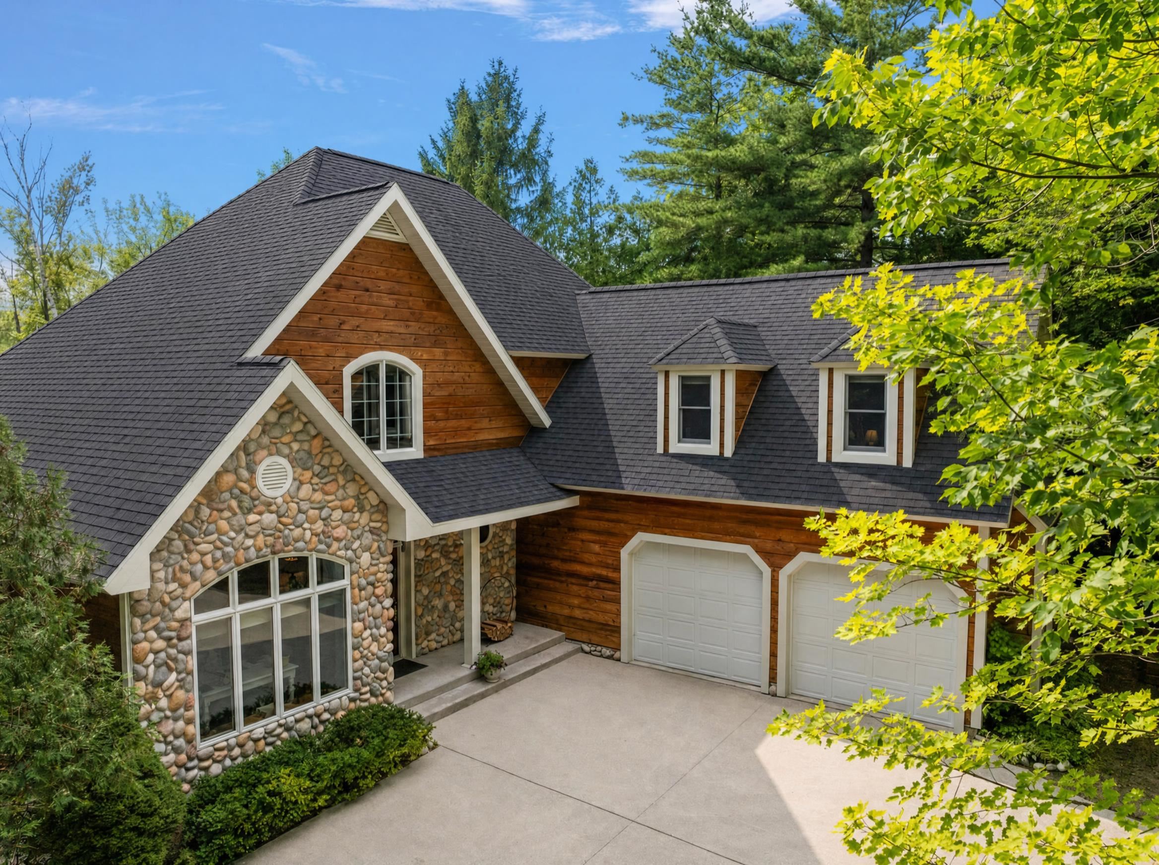 407 N Twin Pines — photo