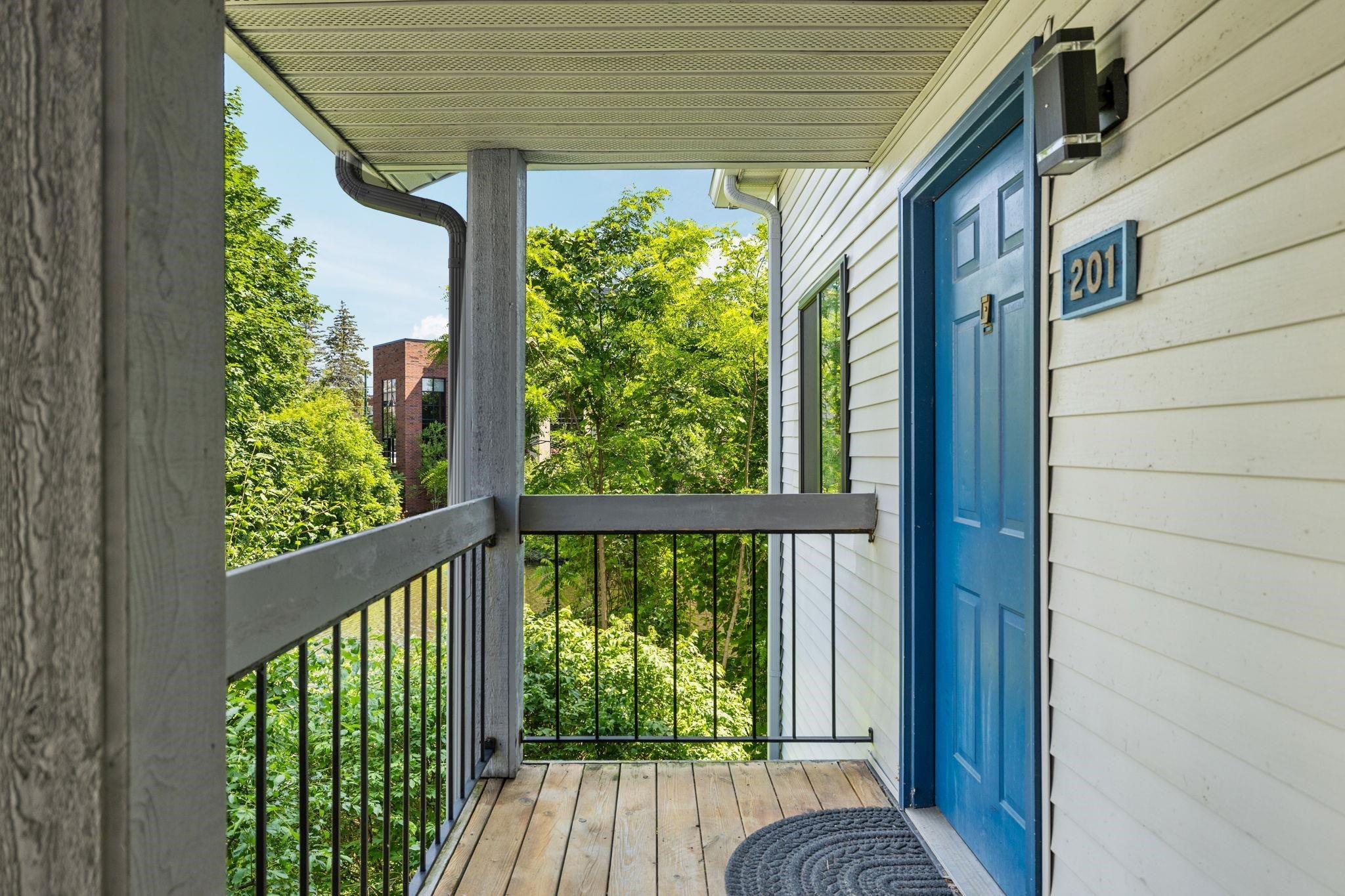 545 Riverine Drive — photo