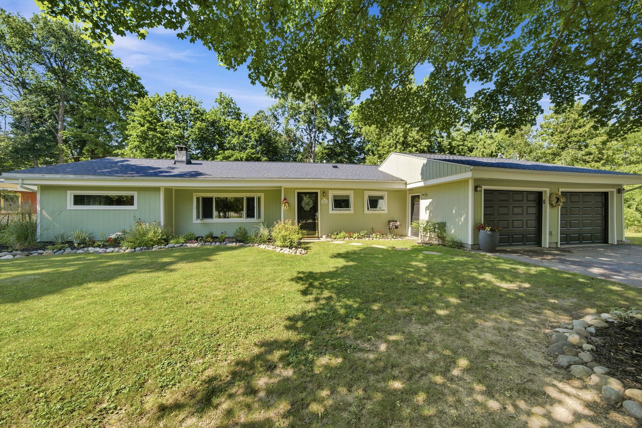 10581 E Grandview Road — photo