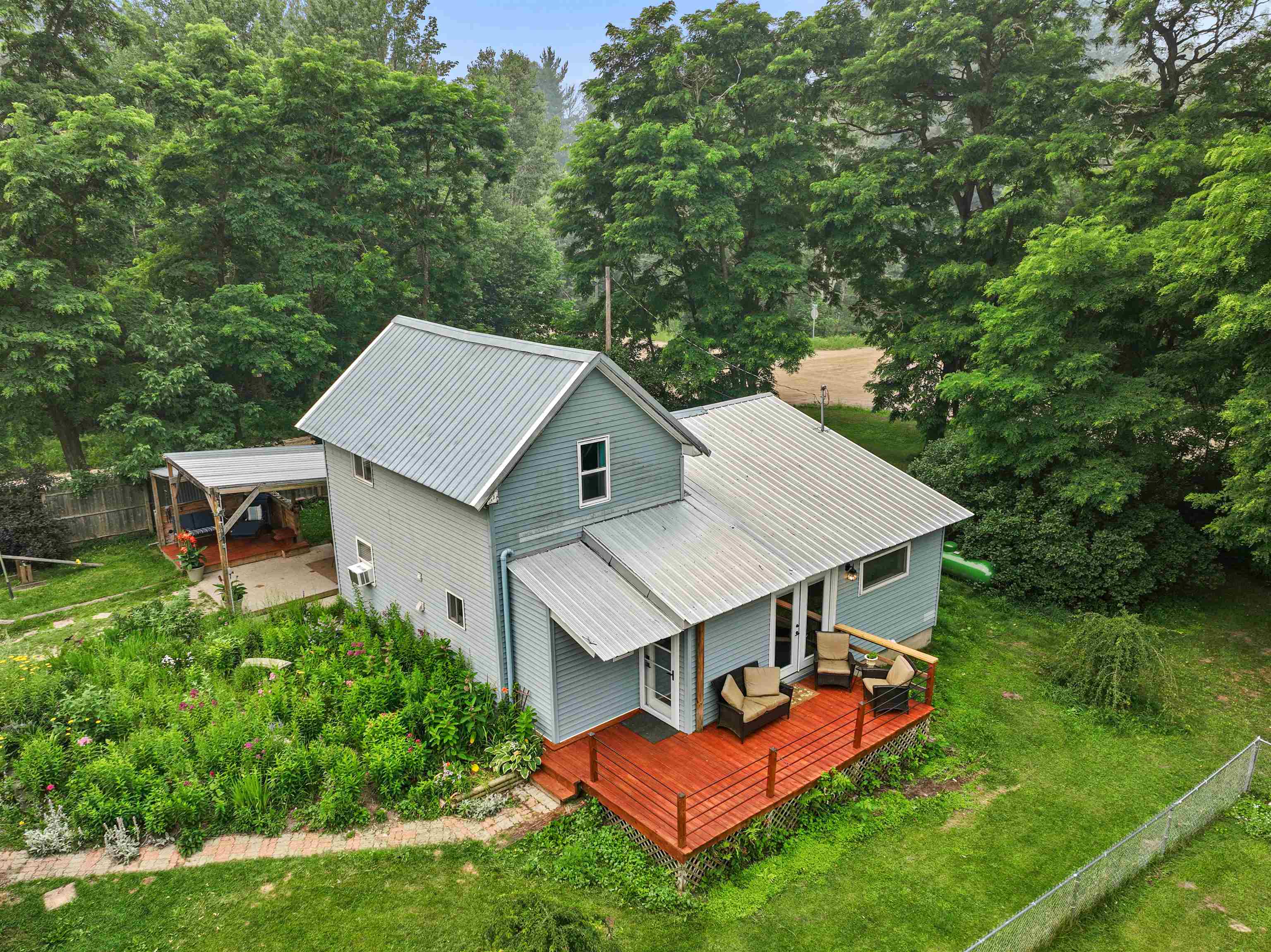 5021 Marsh Road — photo