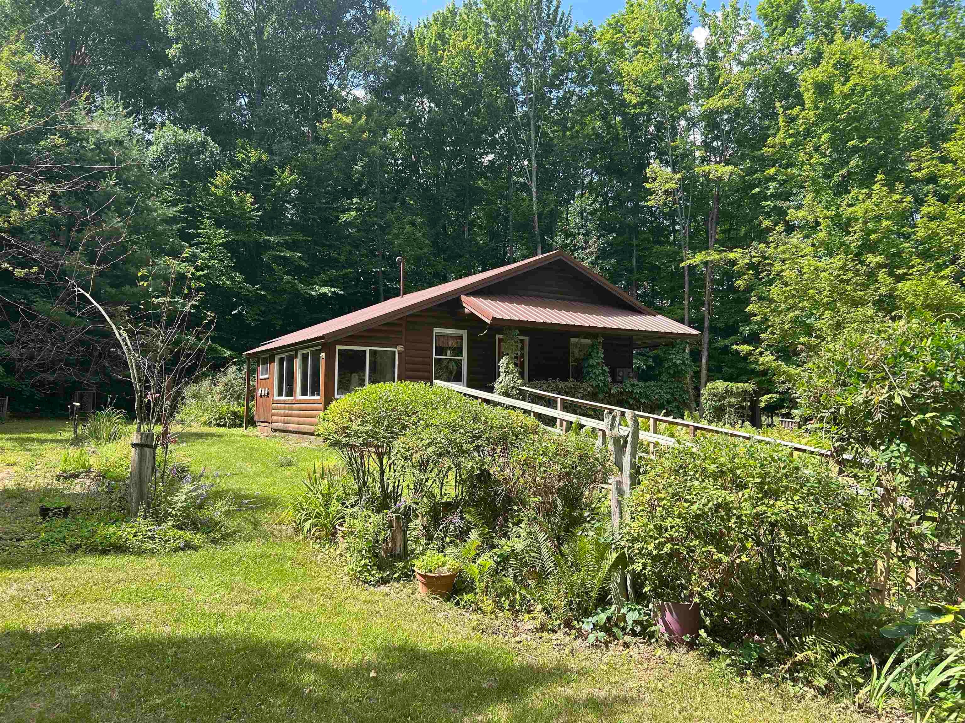 2851 Cedar River Road — photo