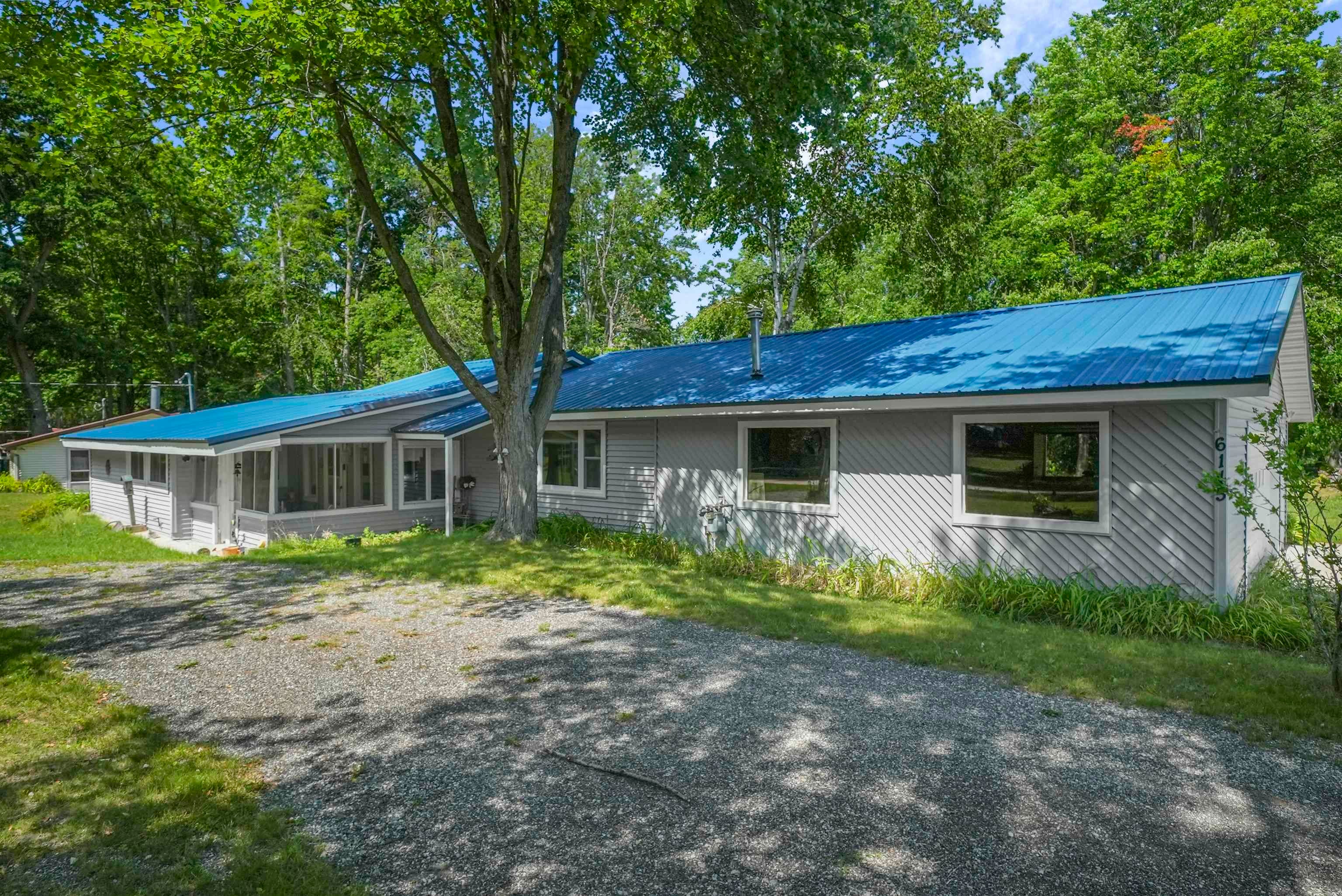 6145 Parker Road — photo