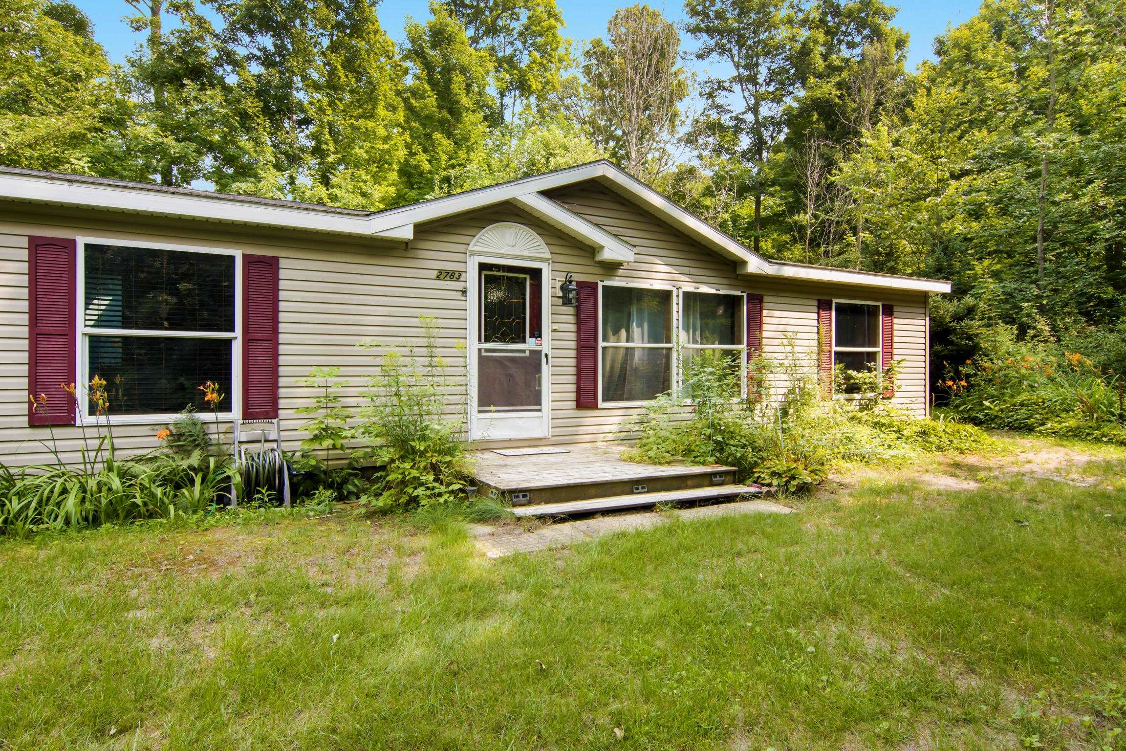 2783 Lake Ann Road — photo