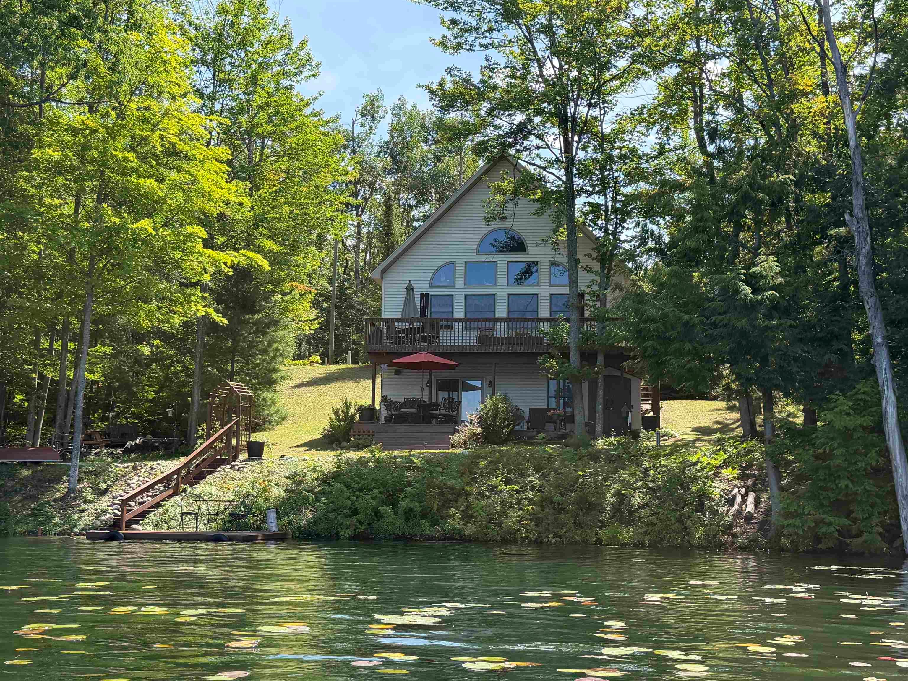 7220 Leelanau — photo