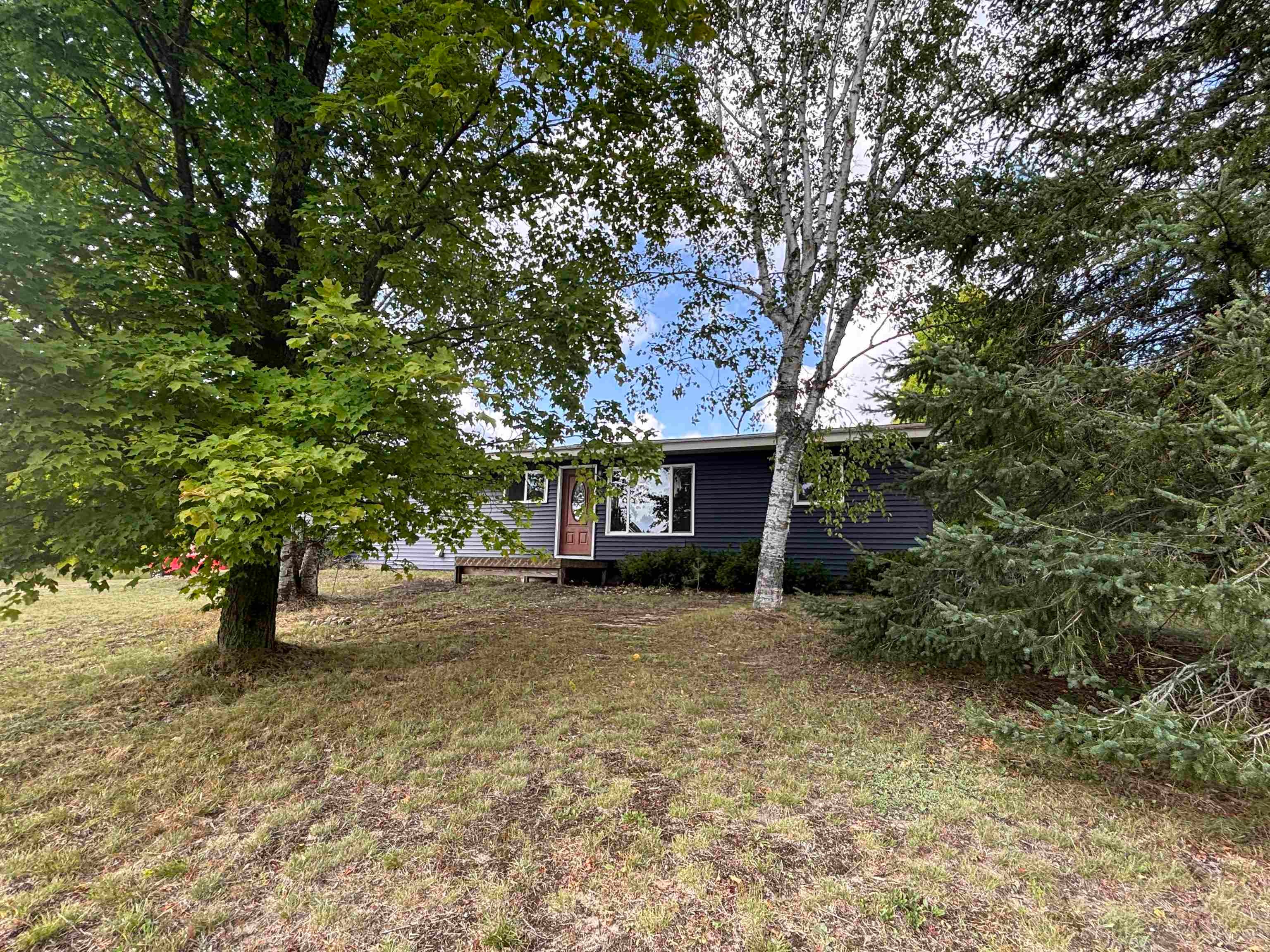 6105 Meyers Road — photo