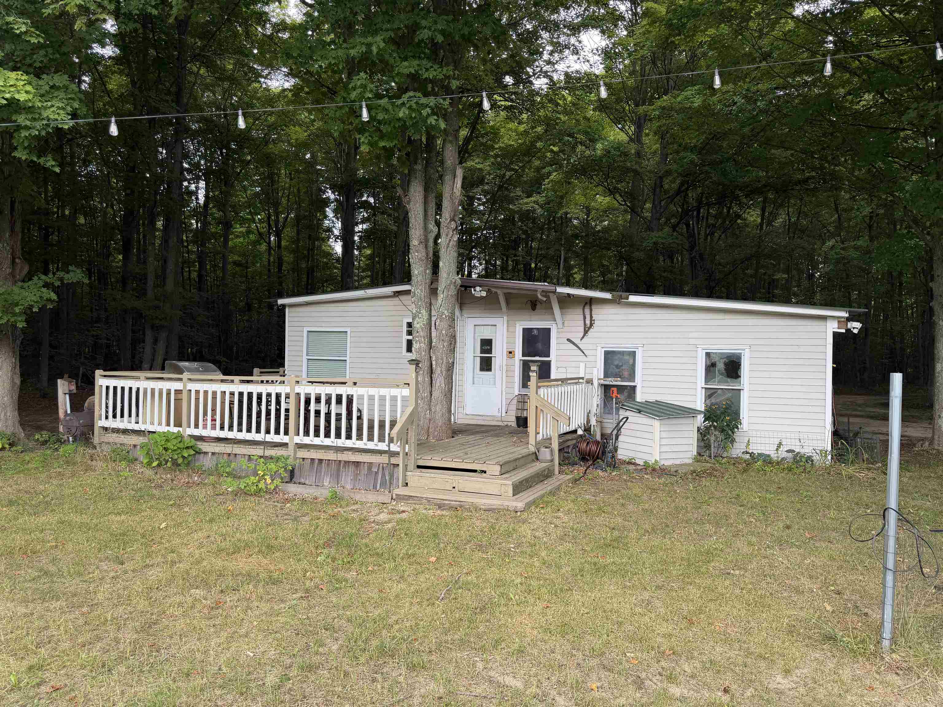 272 S Haze Rd — photo